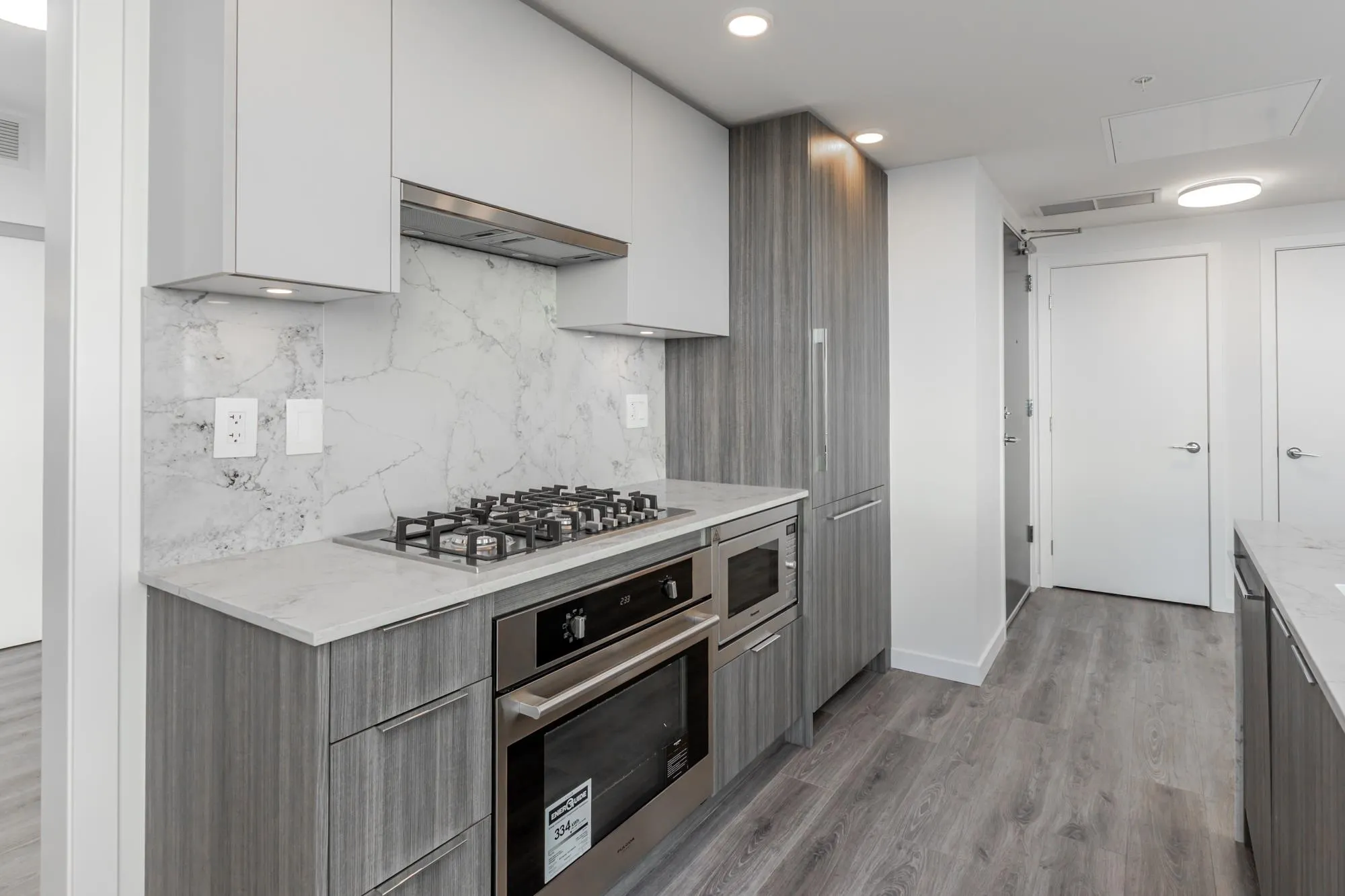 2604 10333 133 Street