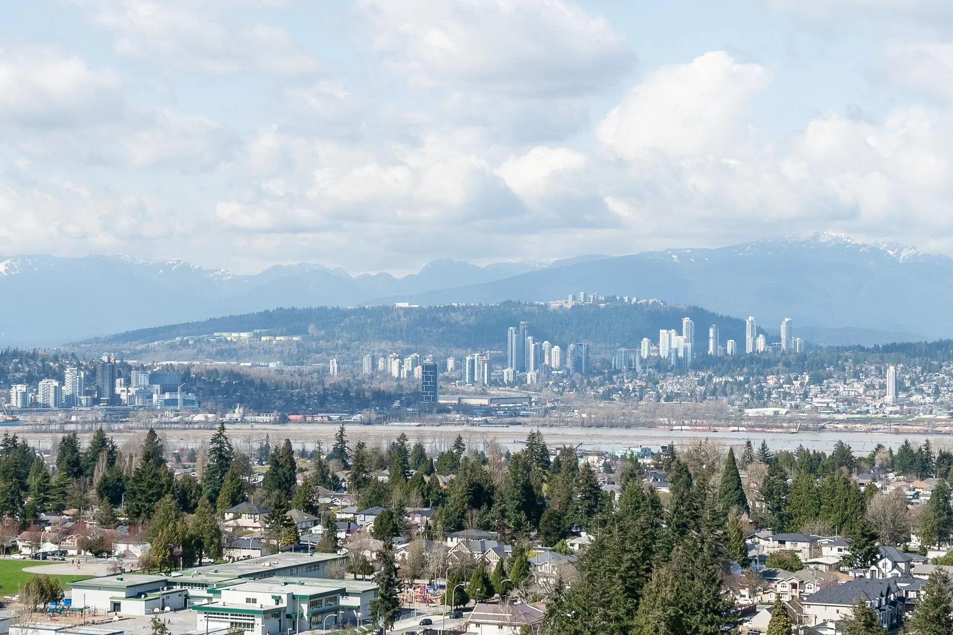 2604 10333 133 Street