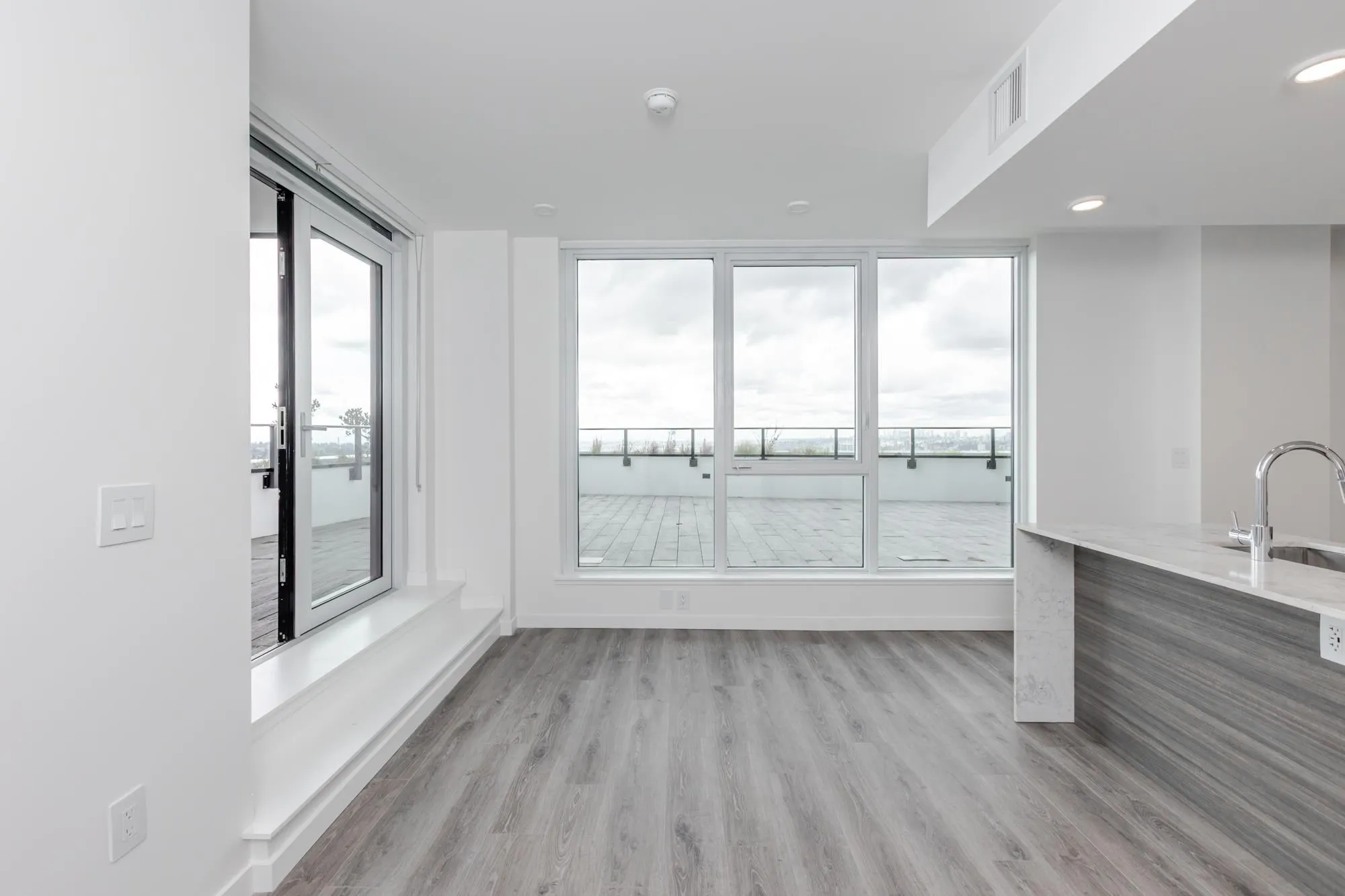 2604 10333 133 Street