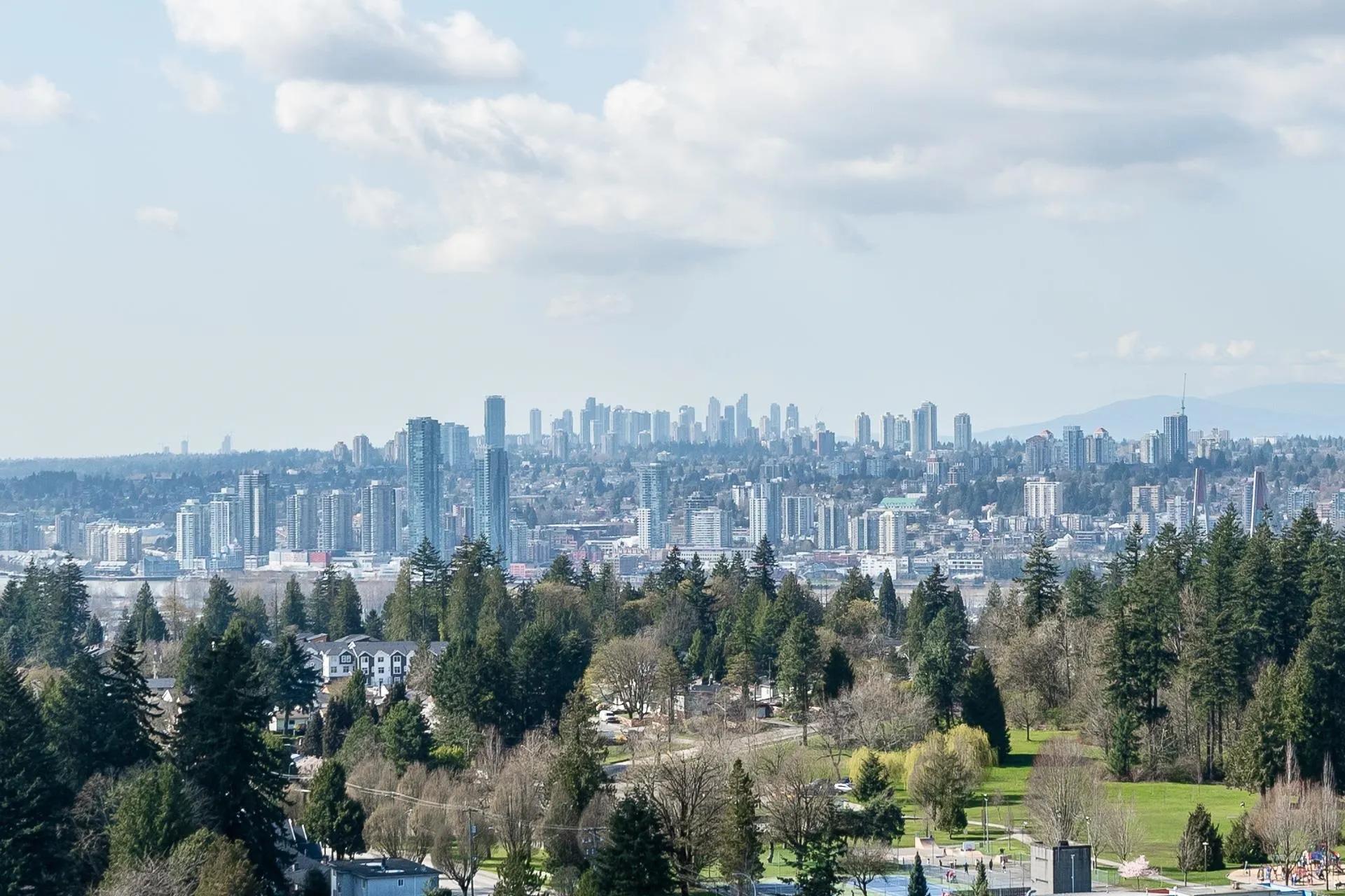 2604 10333 133 Street