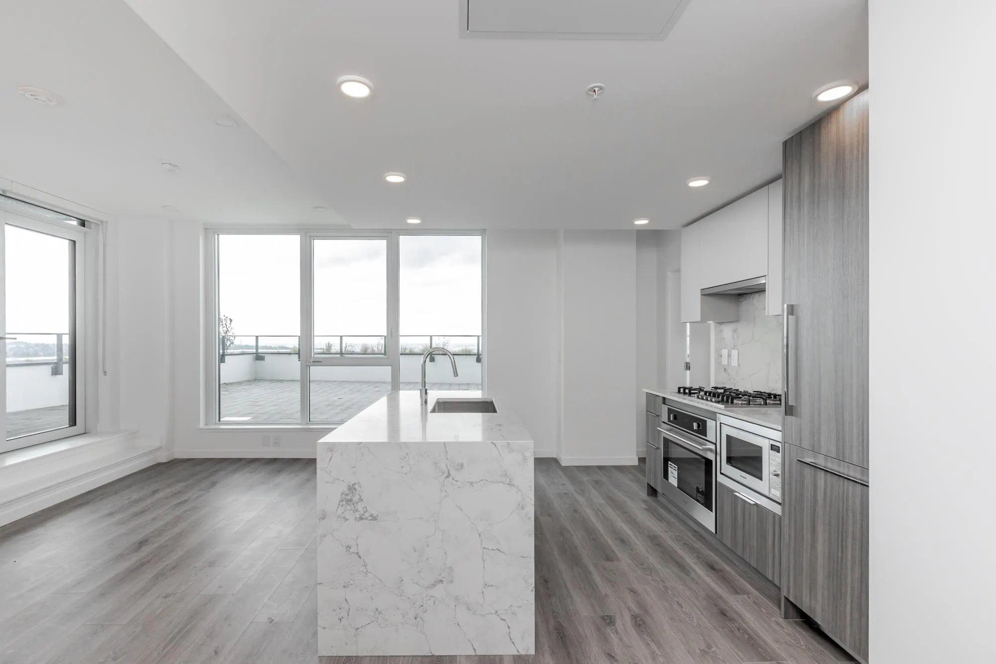 2604 10333 133 Street