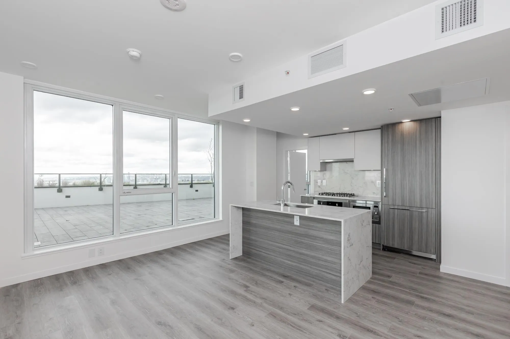 2604 10333 133 Street