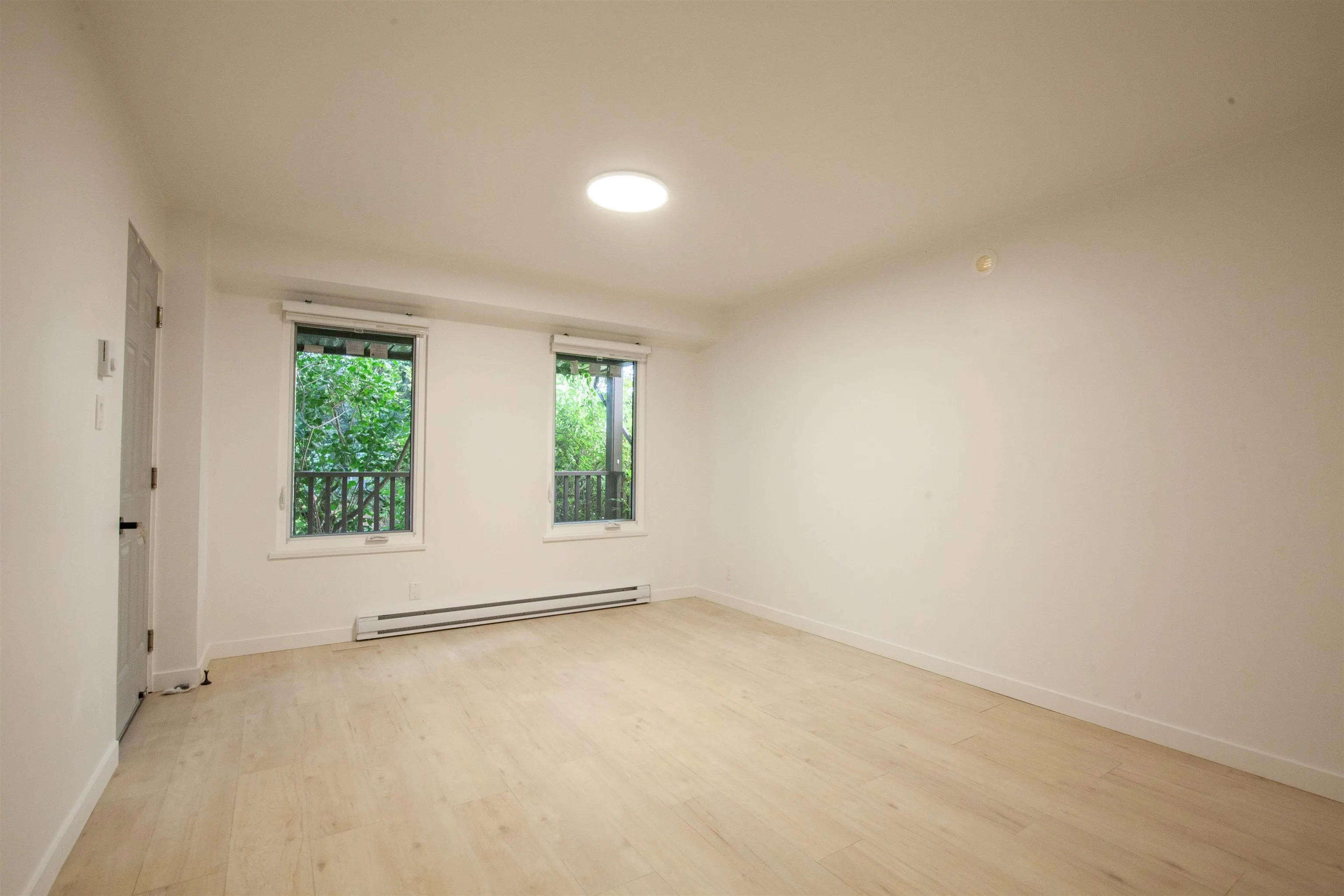 Ground-level 3340 Garibaldi Drive