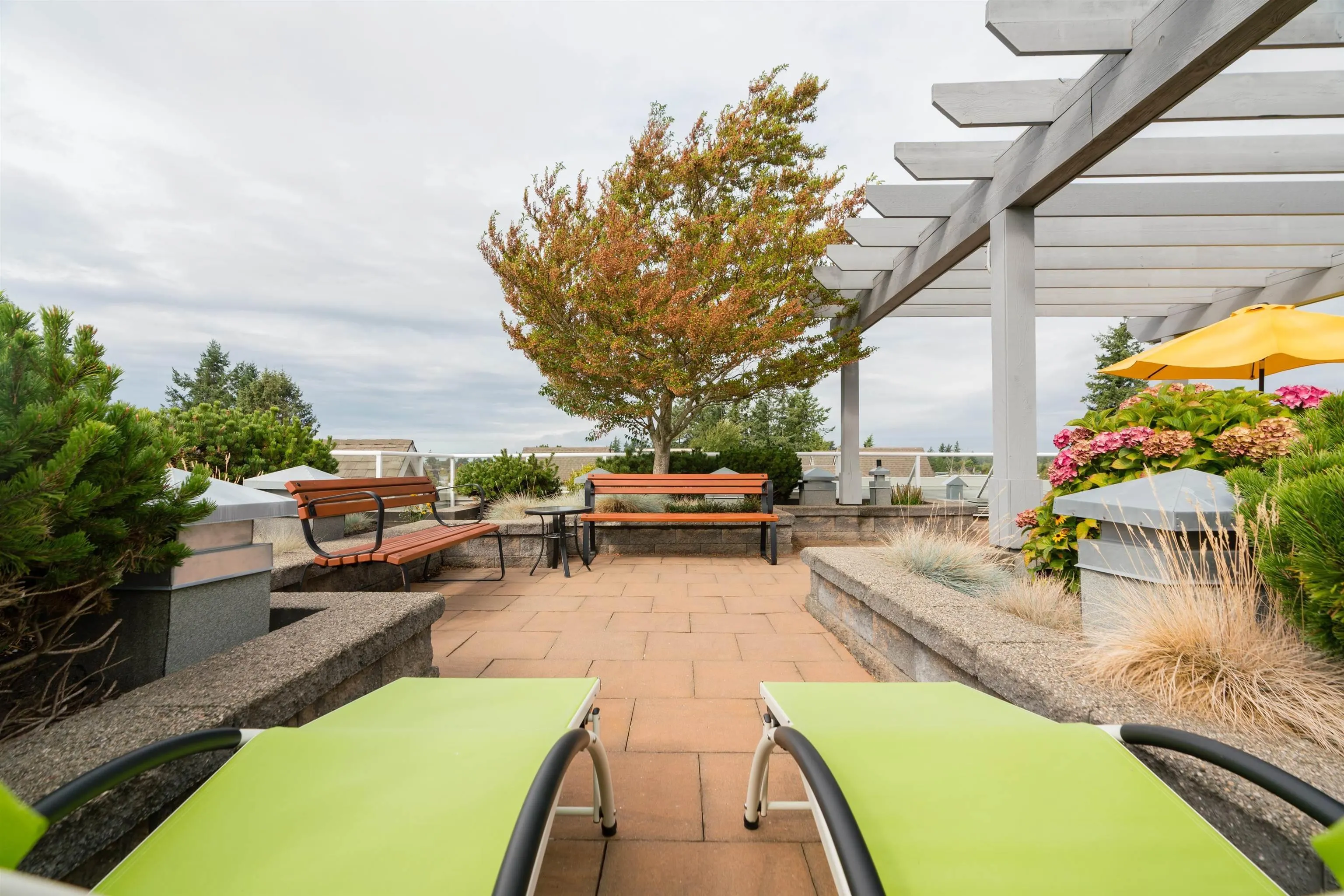 101 15299 17a Avenue