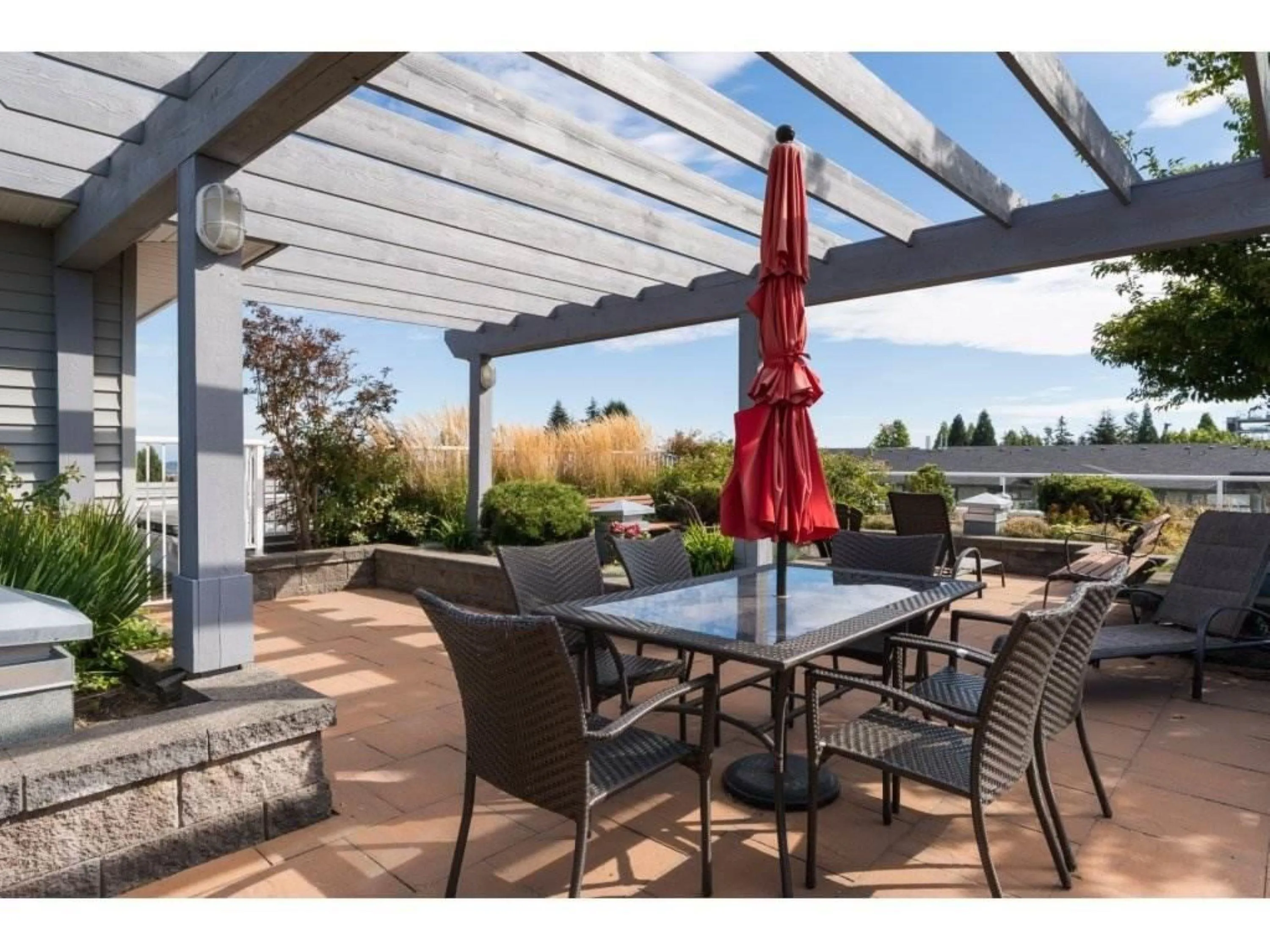 101 15299 17a Avenue