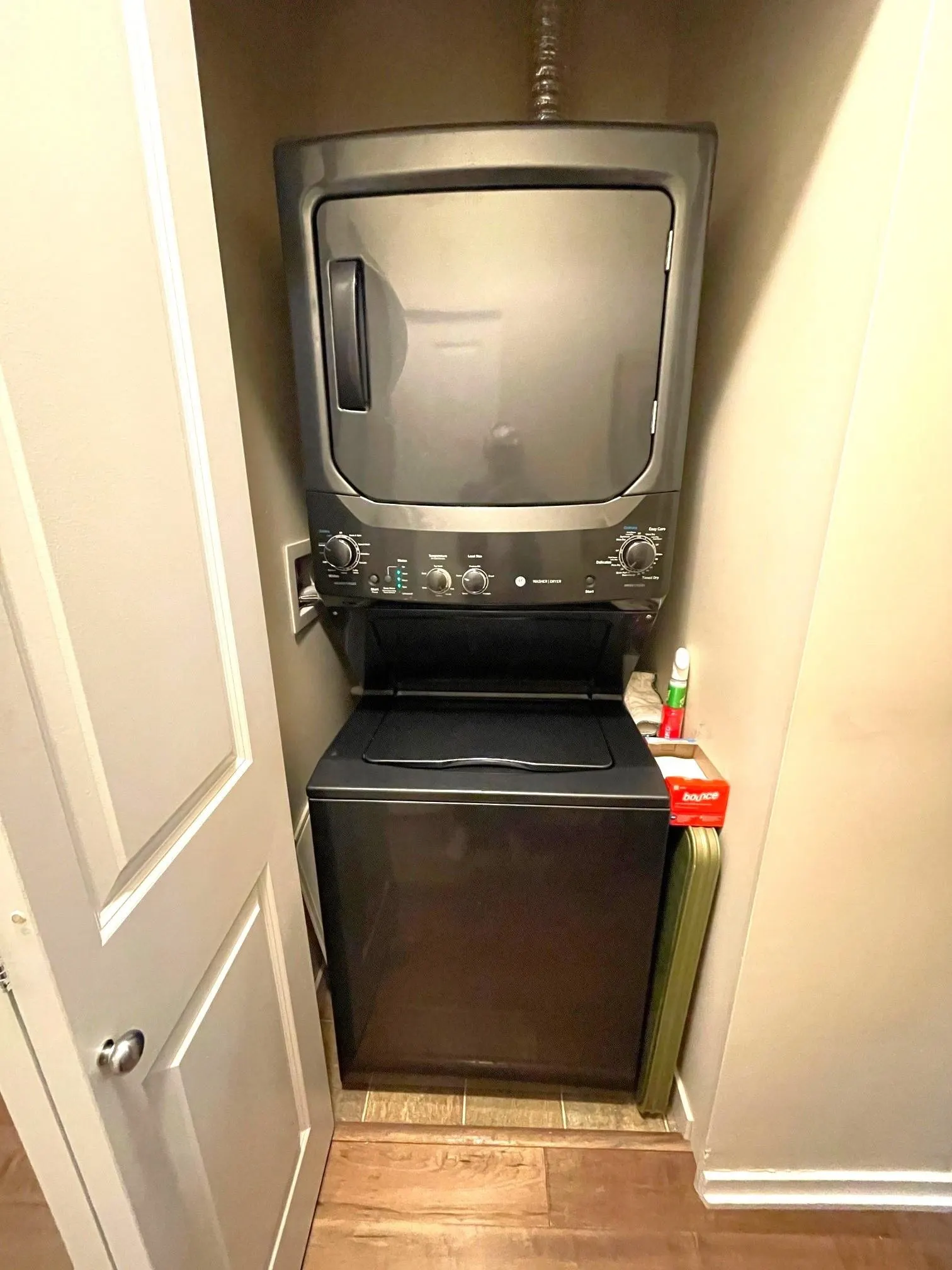 101 15299 17a Avenue