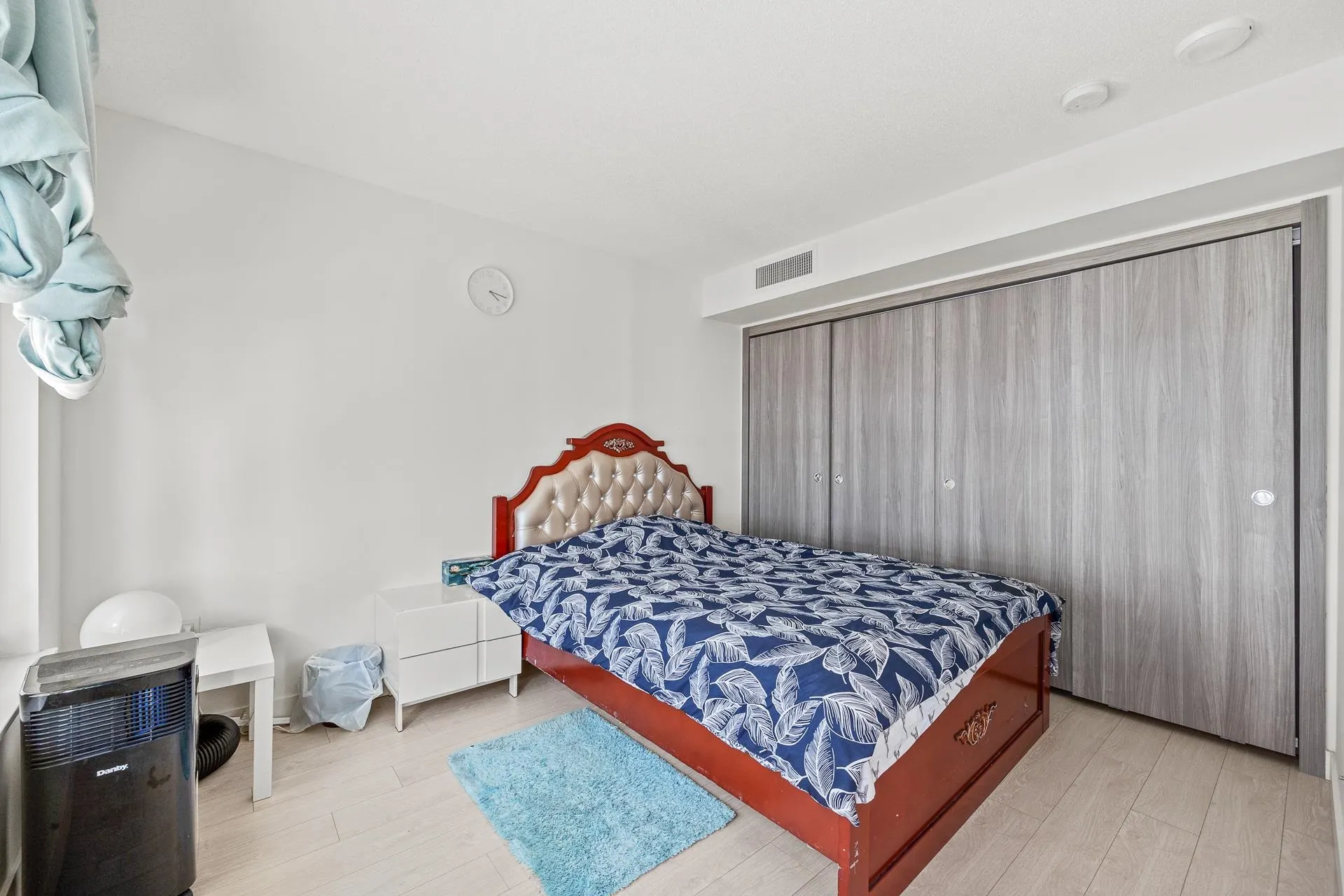 382 8608 Hazelbridge Way