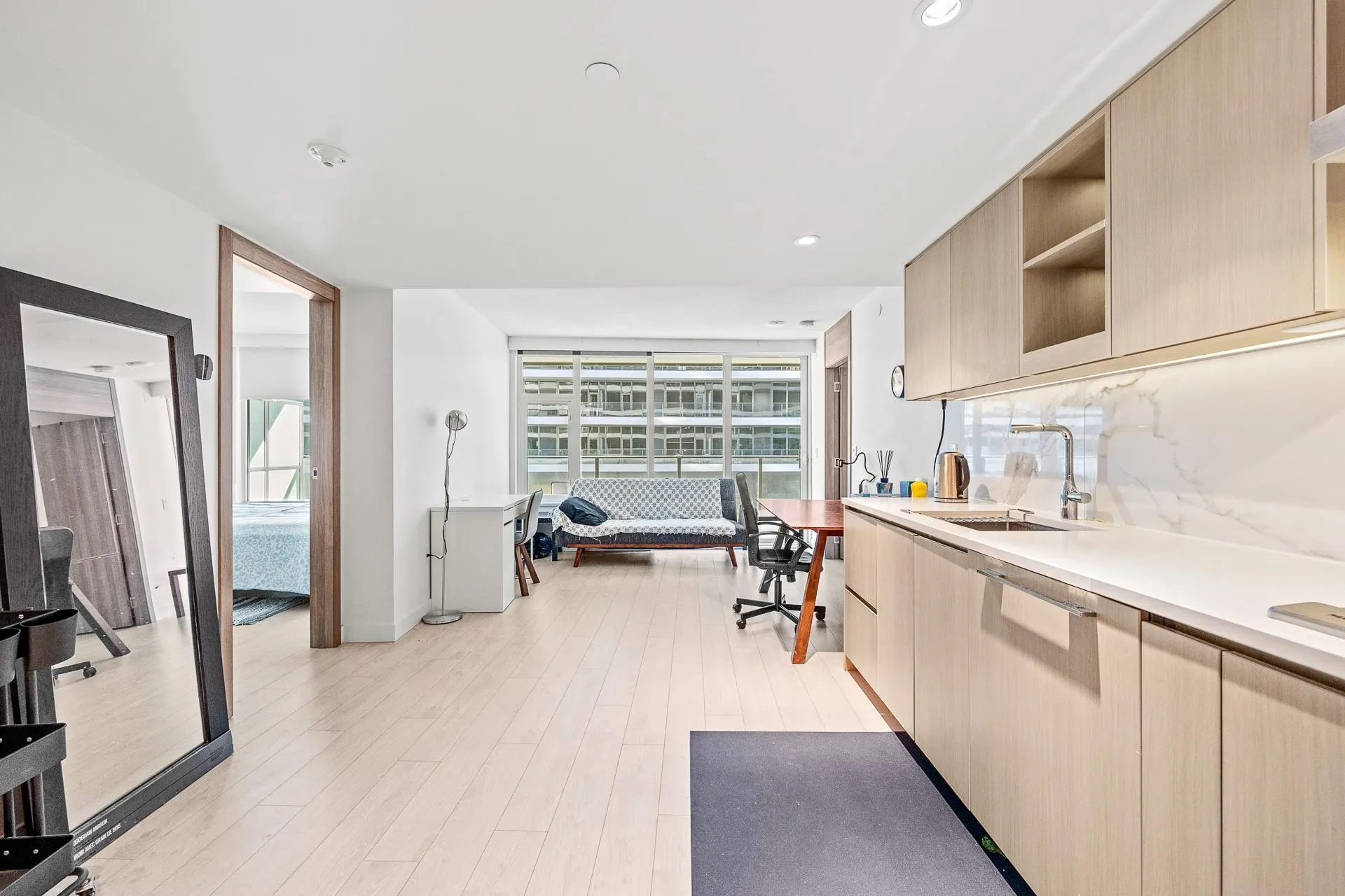 382 8608 Hazelbridge Way