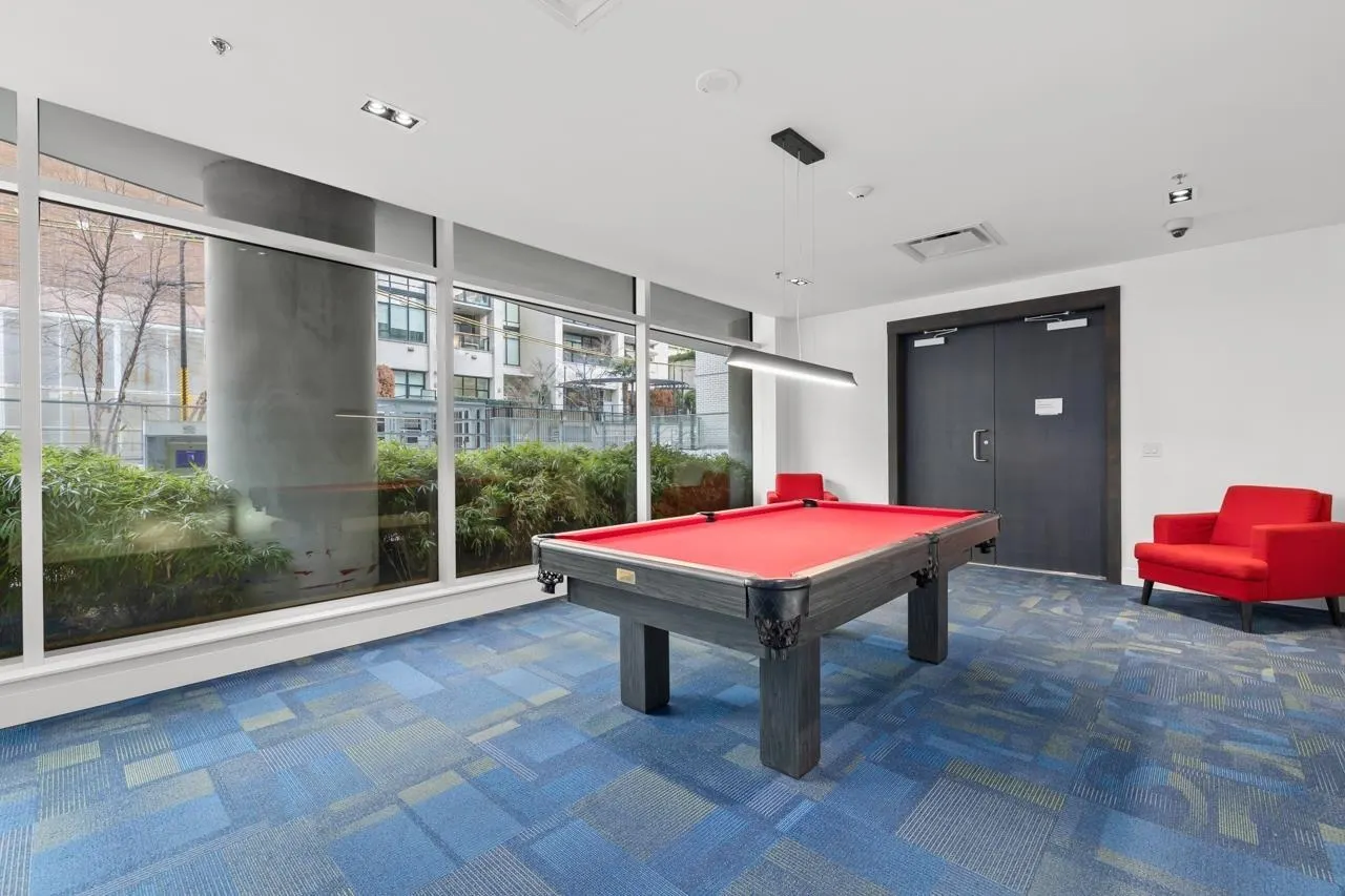 3201 1283 Howe Street