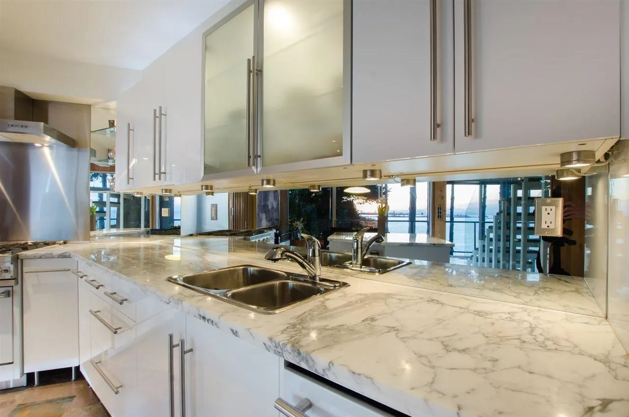 20 Tsawwassen Beach Road