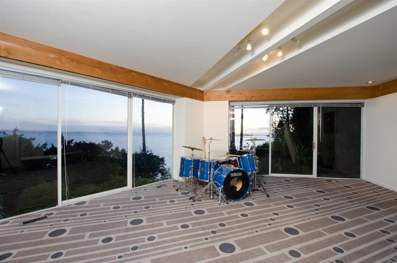 20 Tsawwassen Beach Road