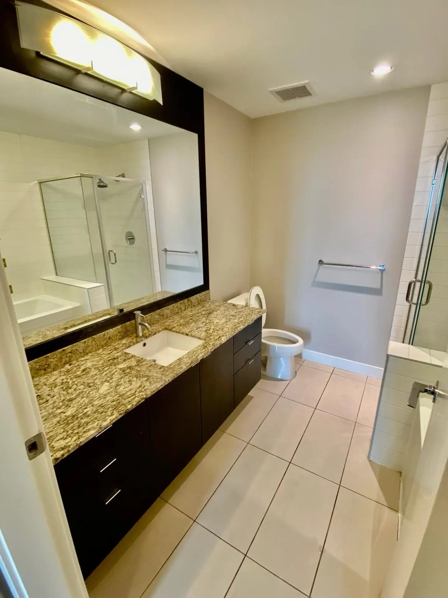 2902 7088 18th Avenue