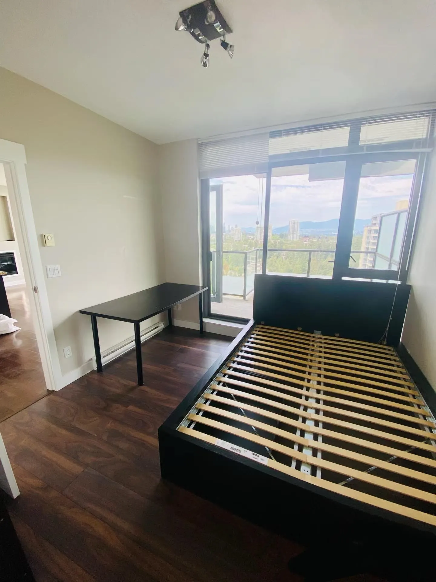 2902 7088 18th Avenue