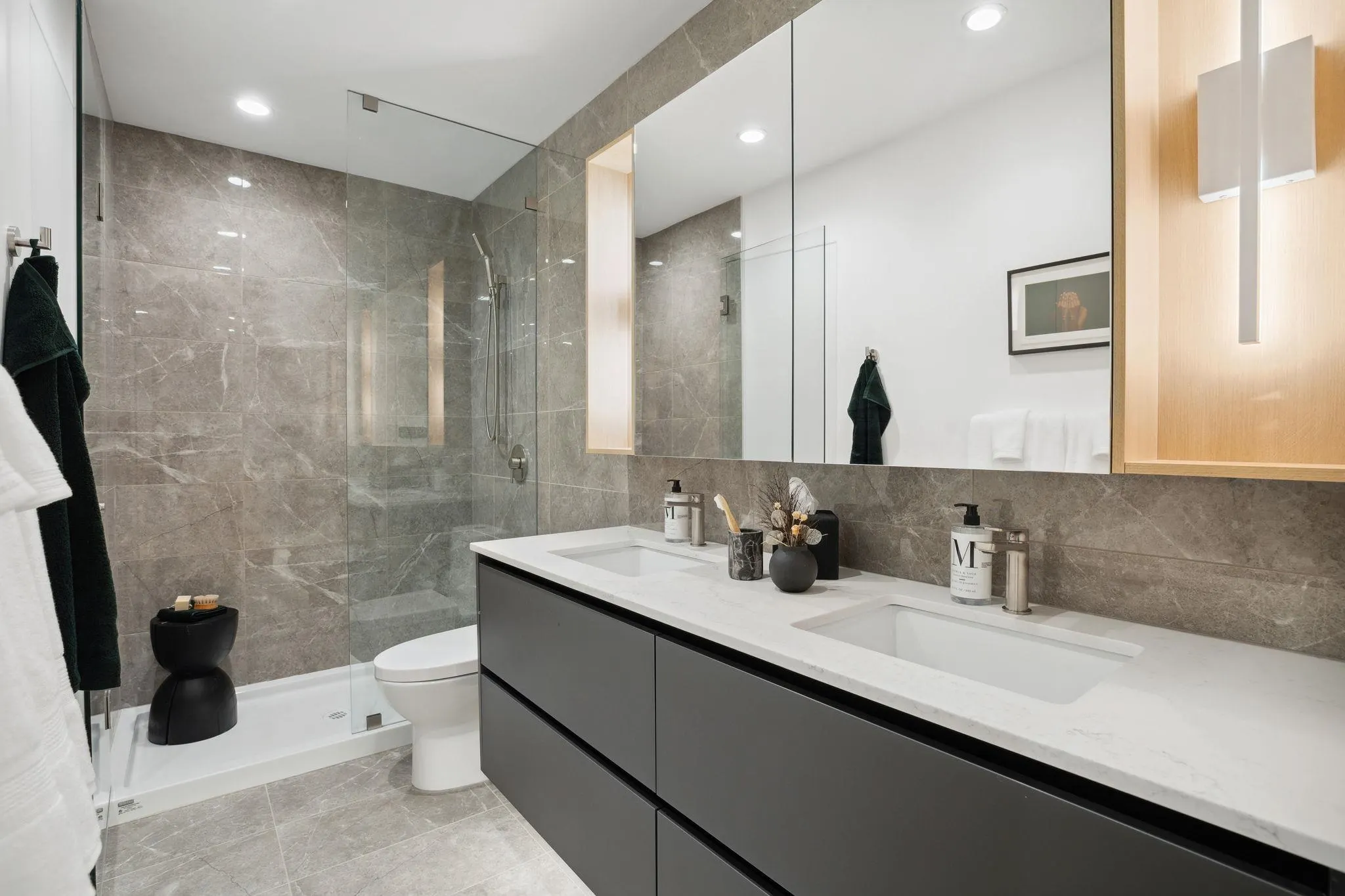 134 2050 Glenaire Drive