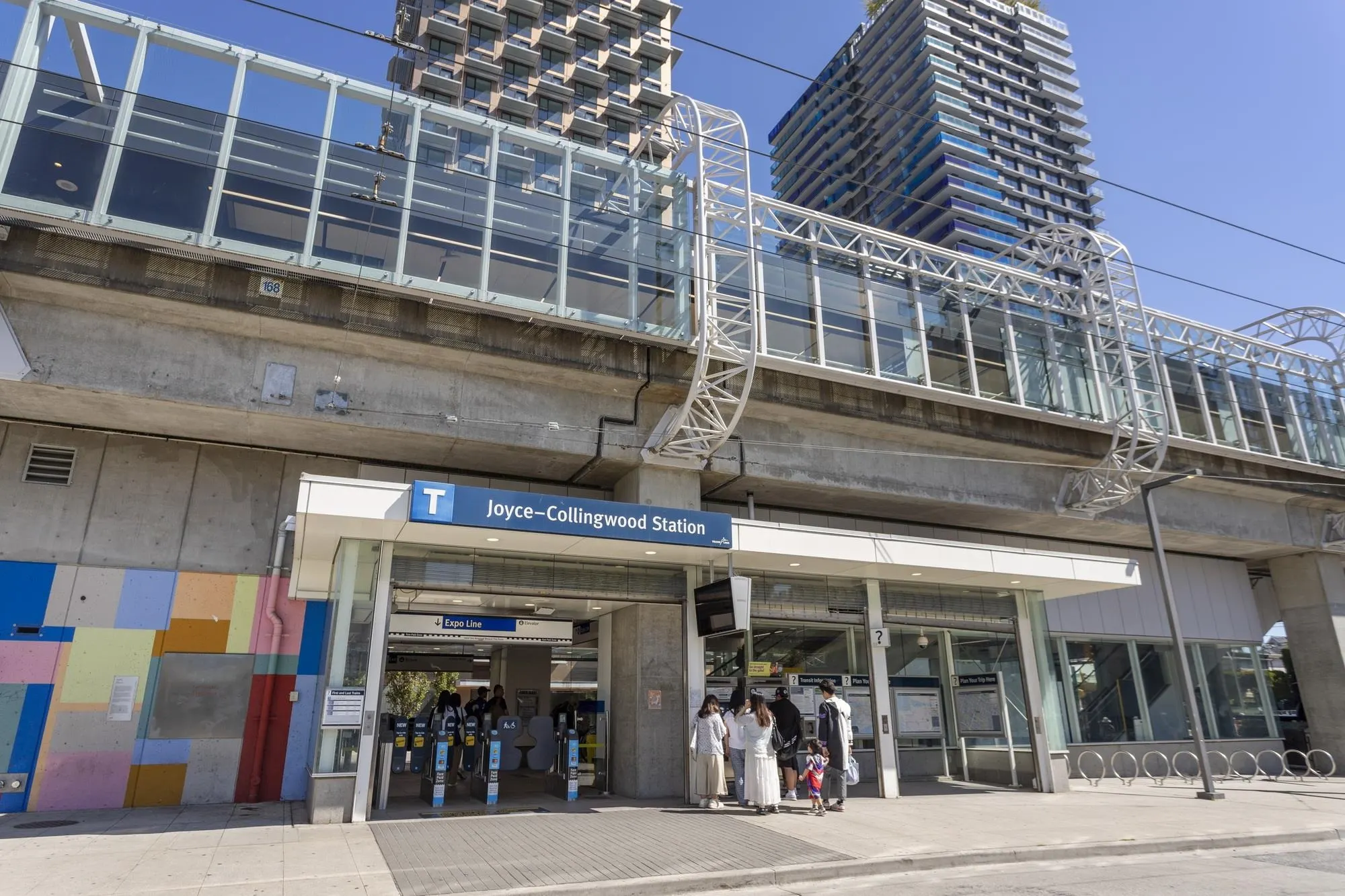 206 3264 Vanness Avenue