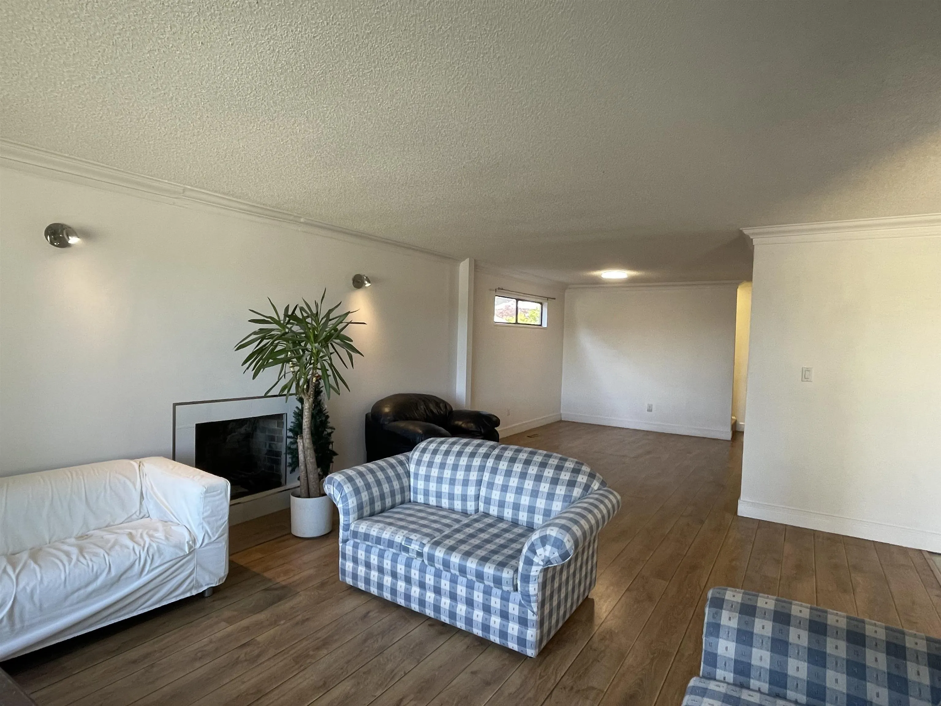 10471 Steveston Highway