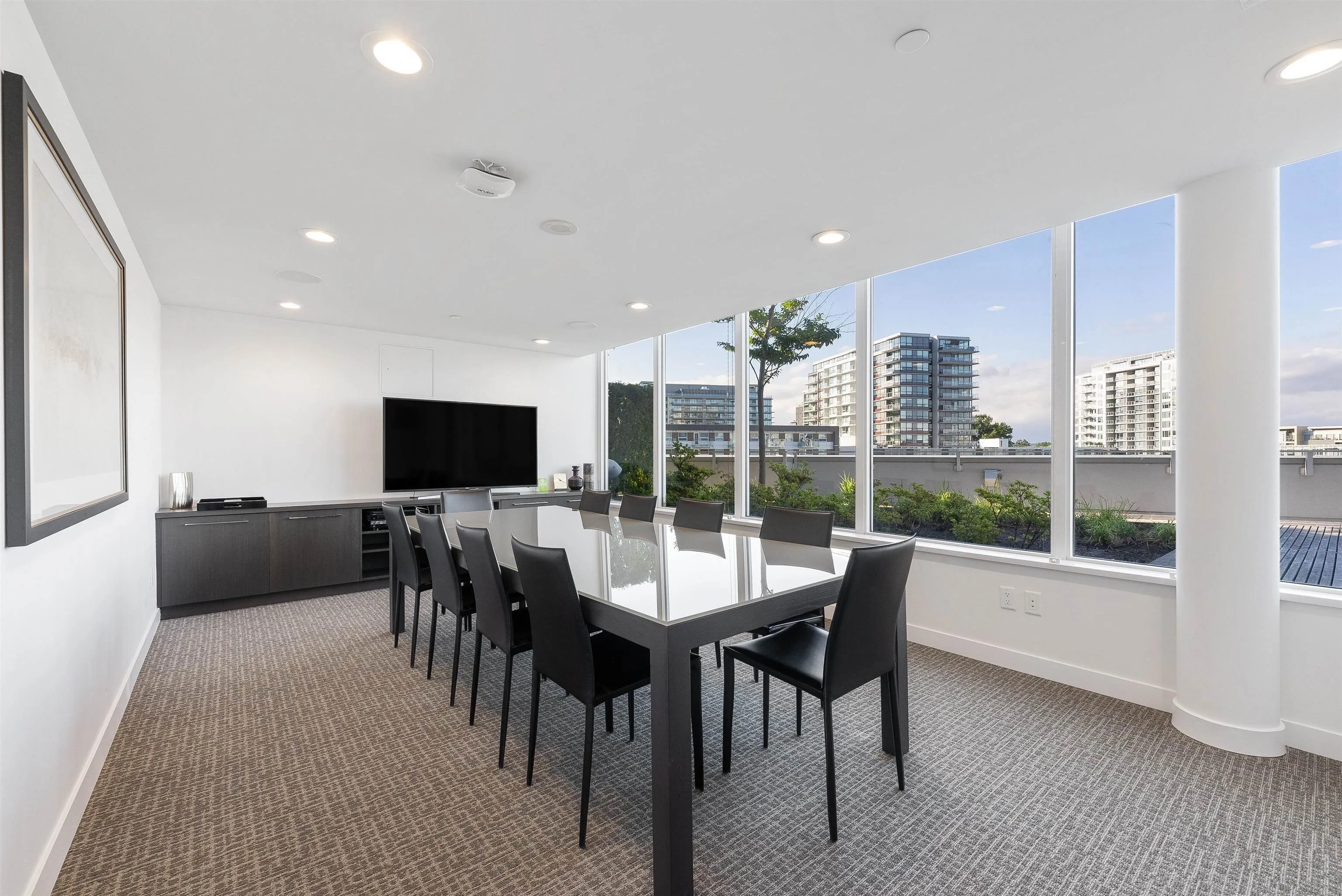 1706 7488 Lansdowne Road