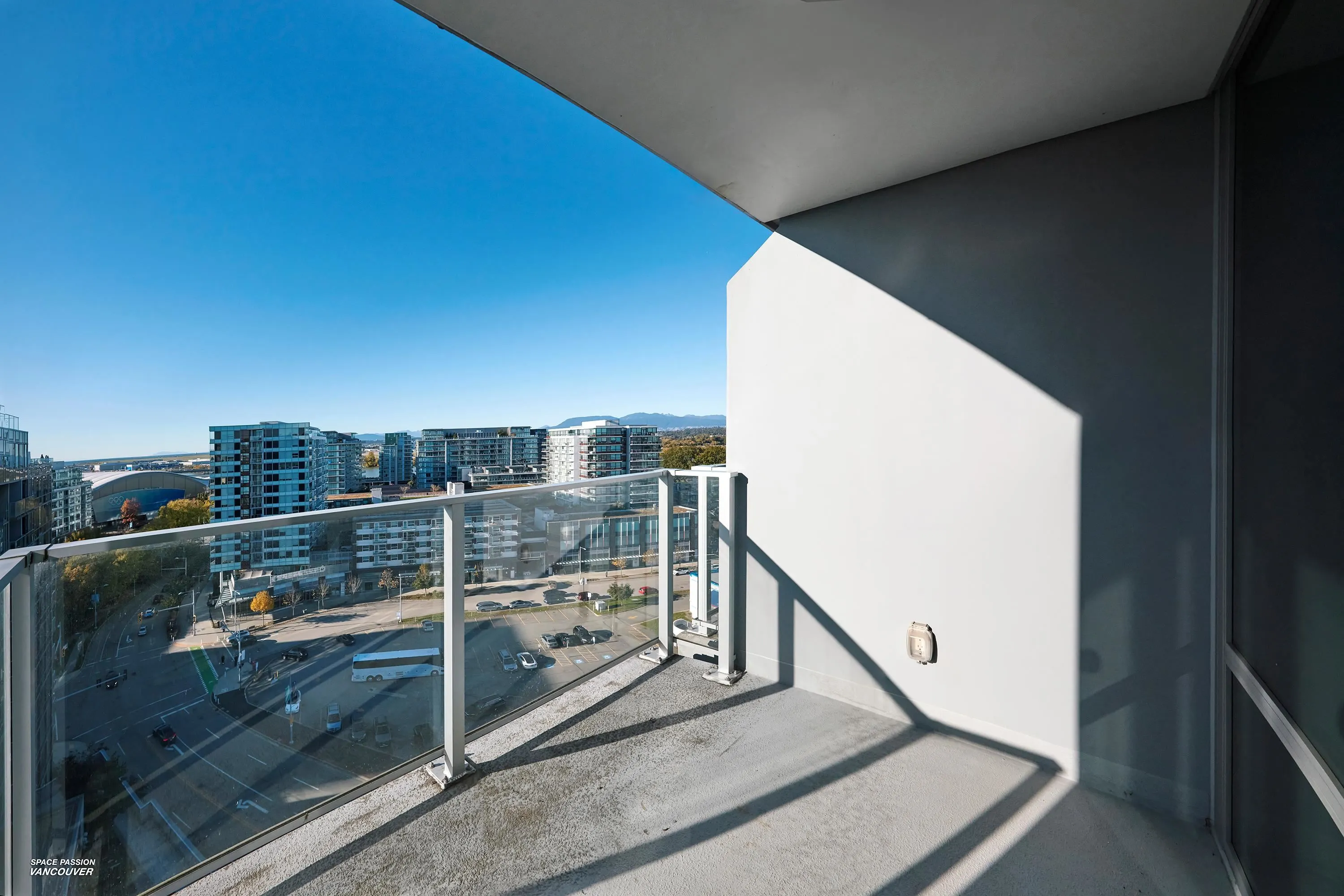 1706 7488 Lansdowne Road