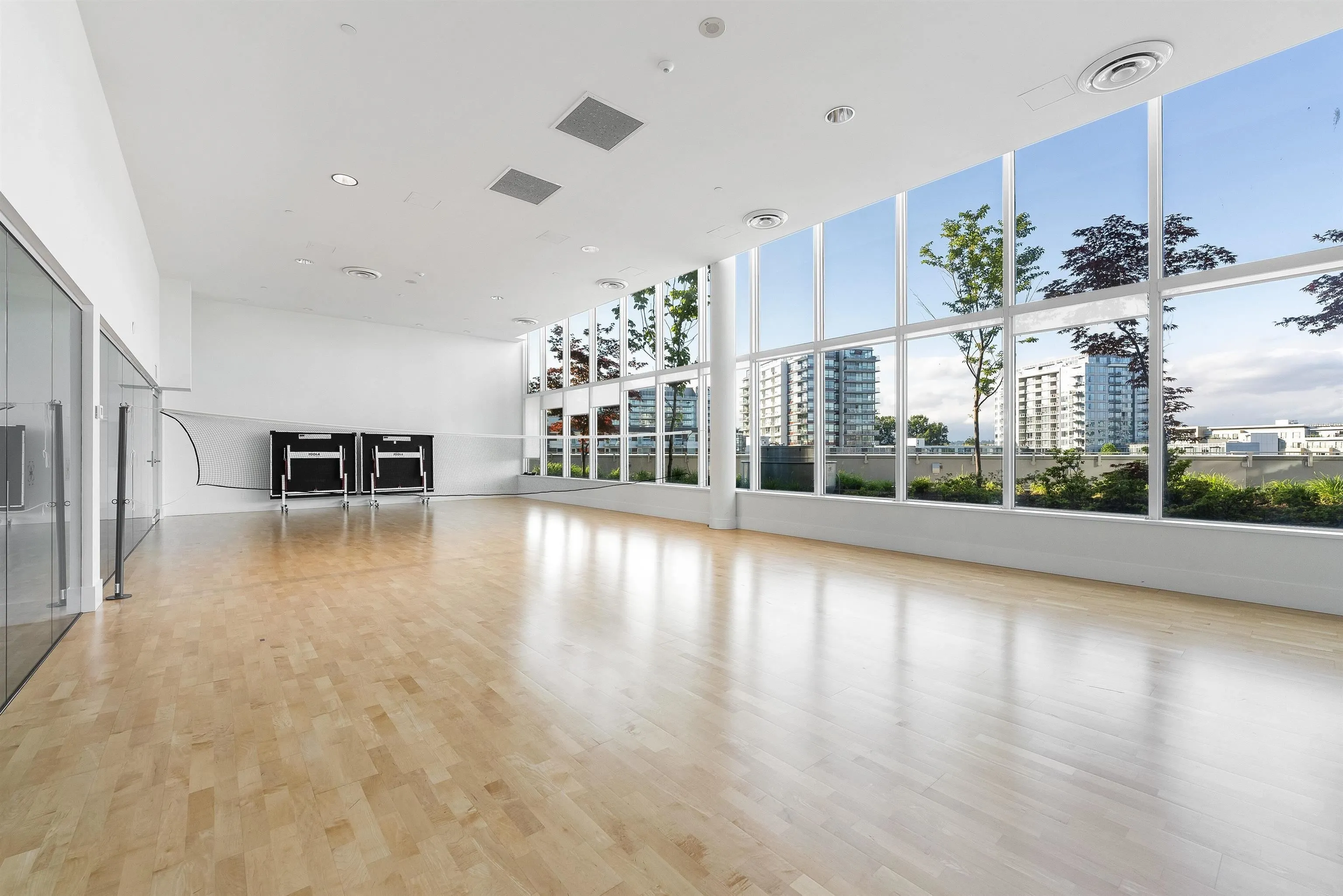 1706 7488 Lansdowne Road