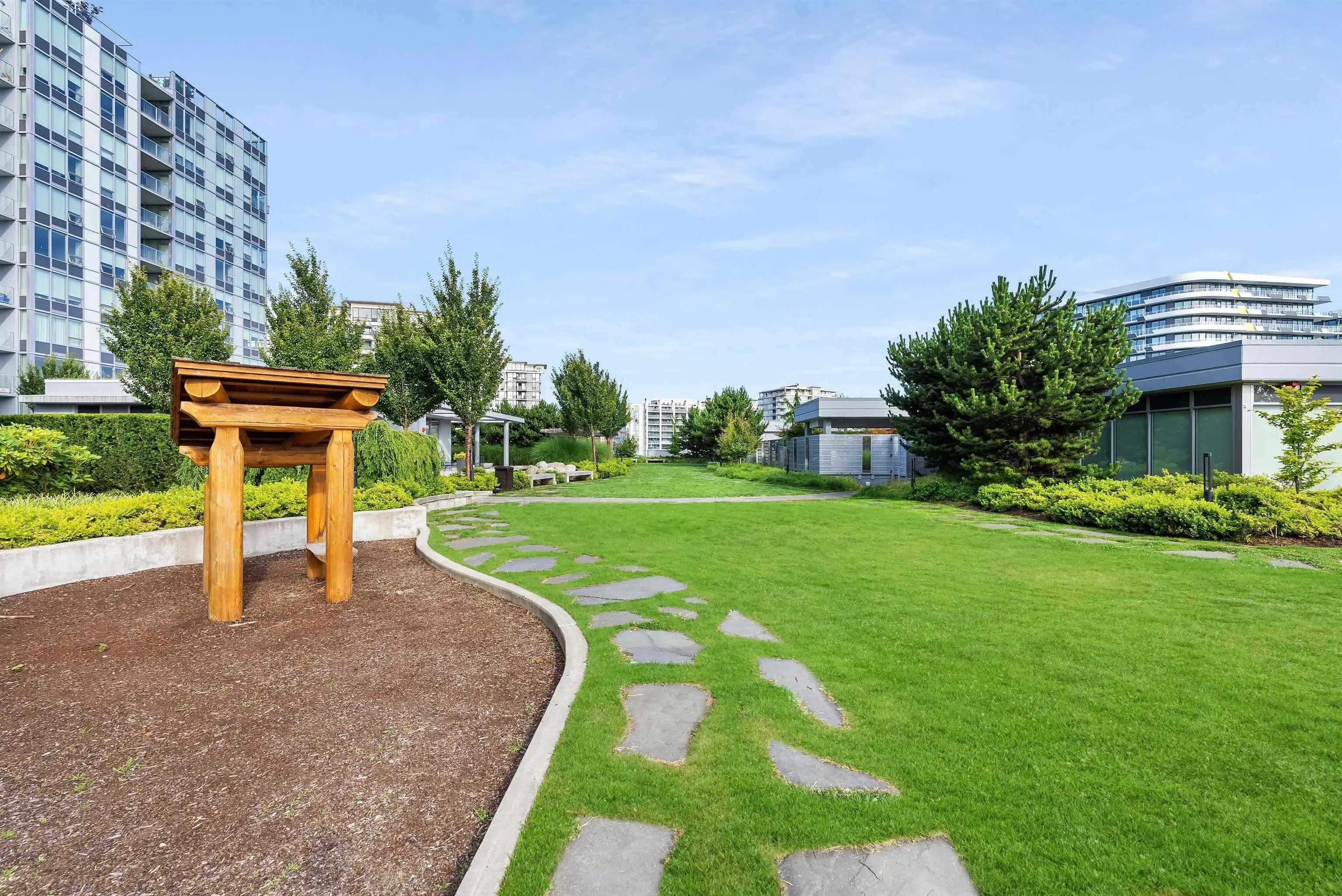 1706 7488 Lansdowne Road