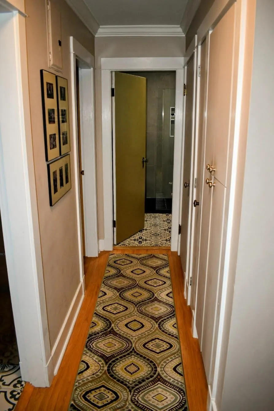 305 3530 Cambie Street