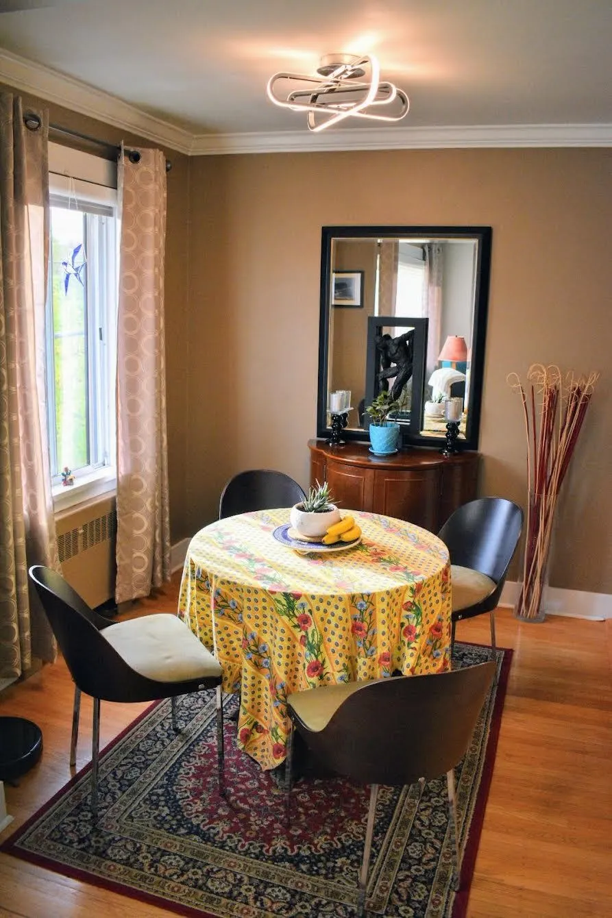 305 3530 Cambie Street