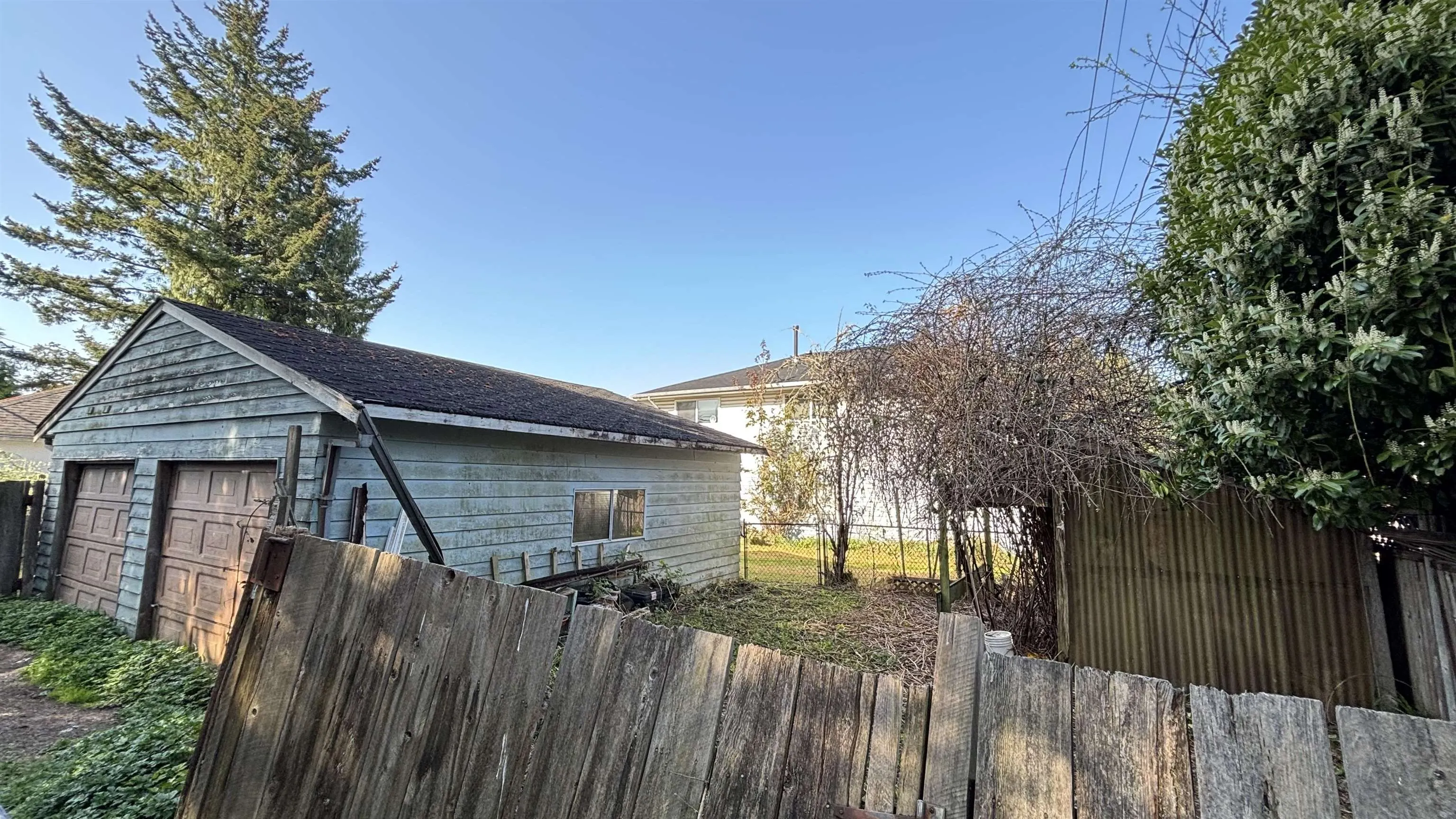 10120 Aintree Crescent