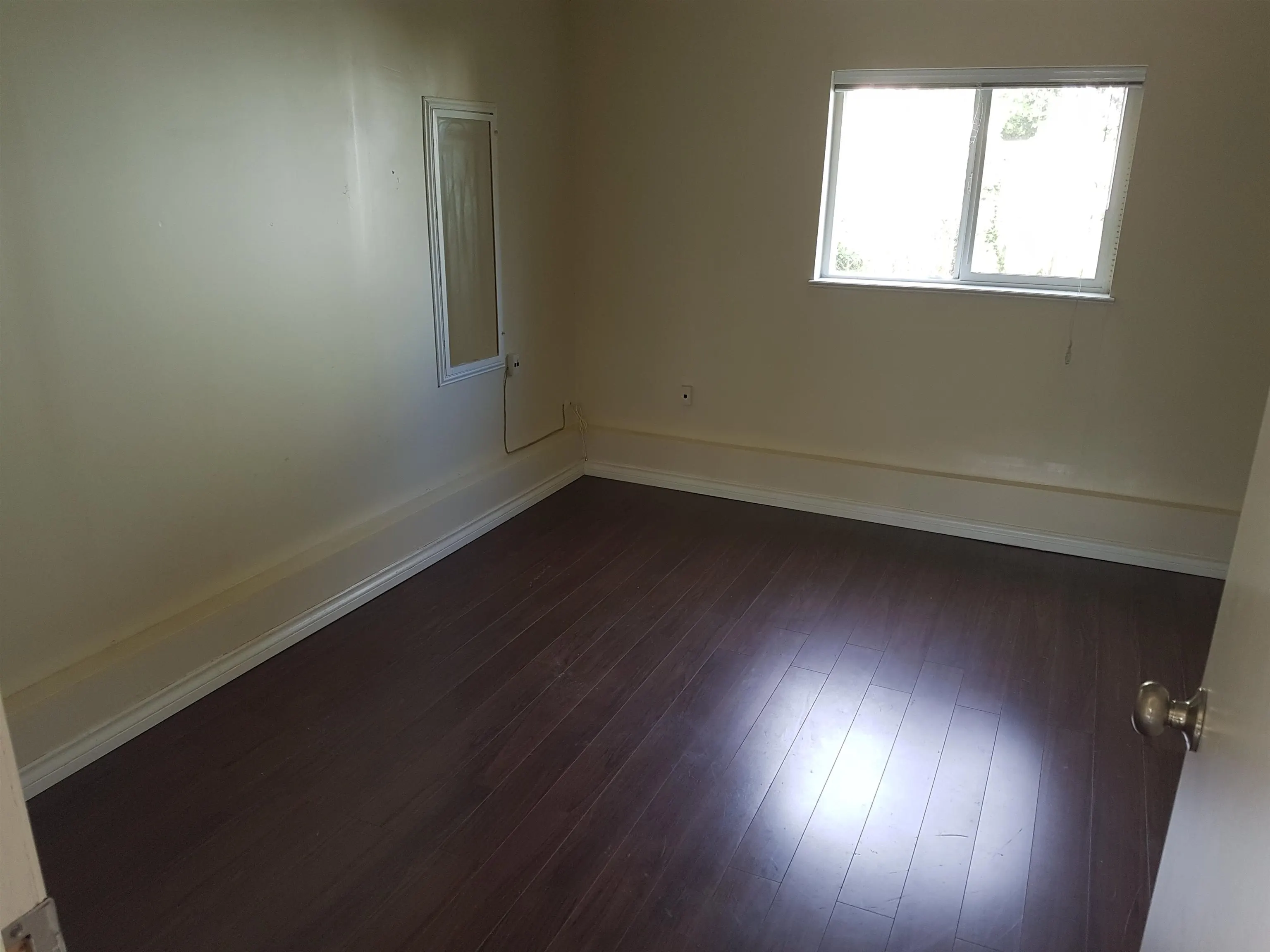 10120 Aintree Crescent