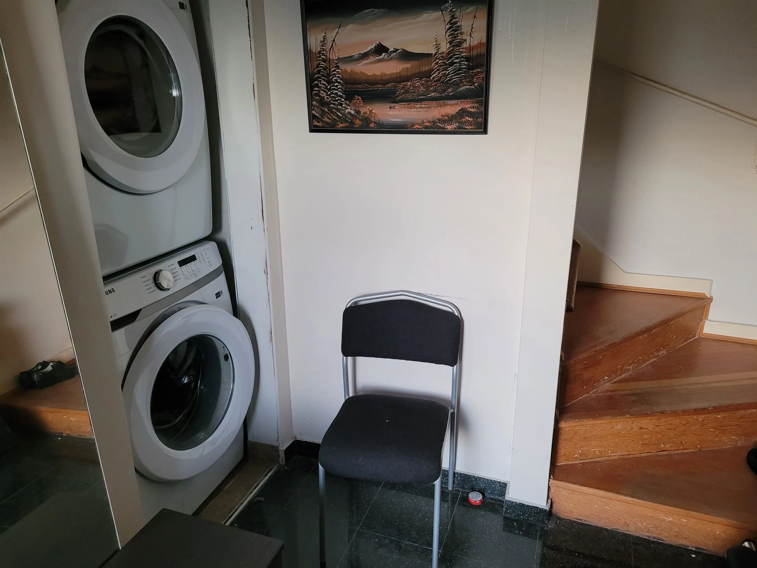 10120 Aintree Crescent