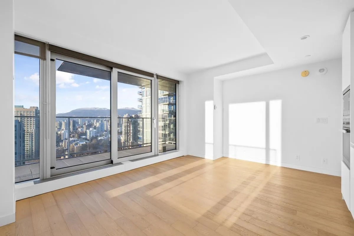 2705 1480 Howe Street