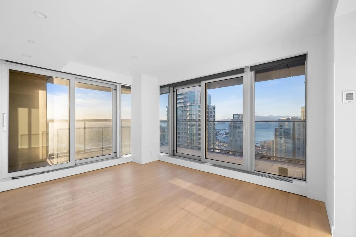 2705 1480 Howe Street