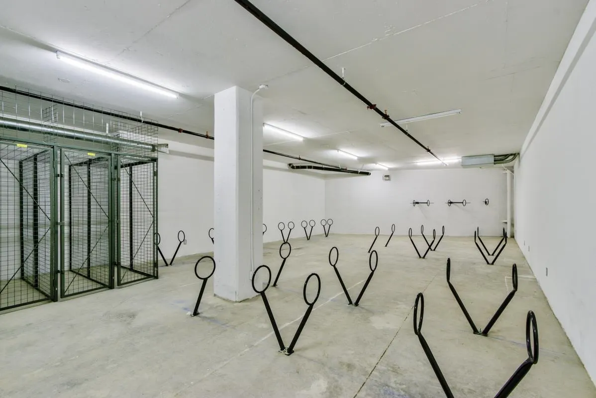 2705 1480 Howe Street