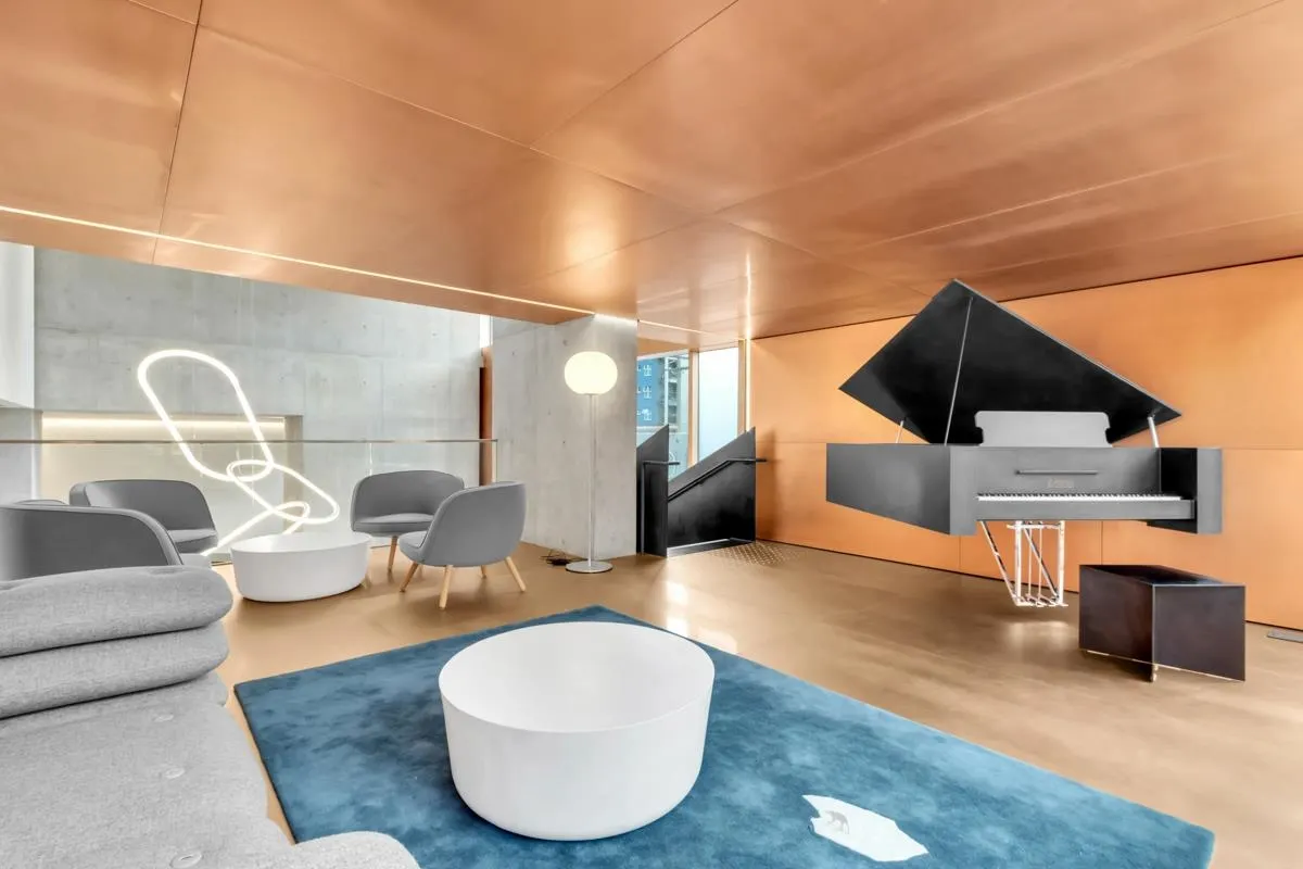 2705 1480 Howe Street