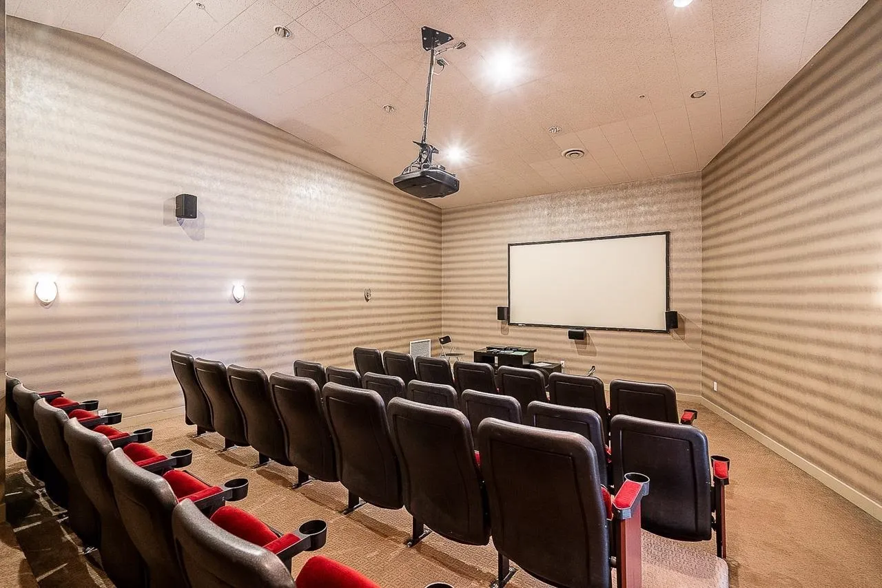 2306 1438 Richards Street