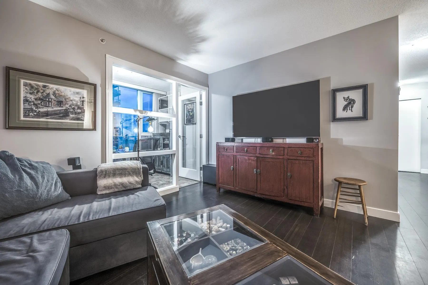 2306 1438 Richards Street