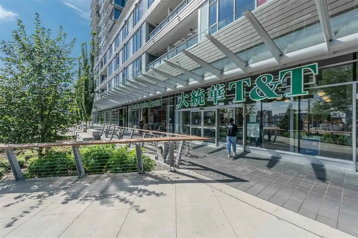 2008 5511 Hollybridge Way