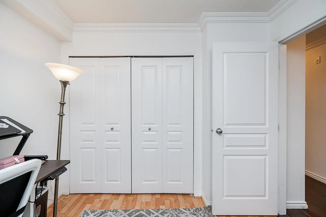 328 528 Rochester Avenue