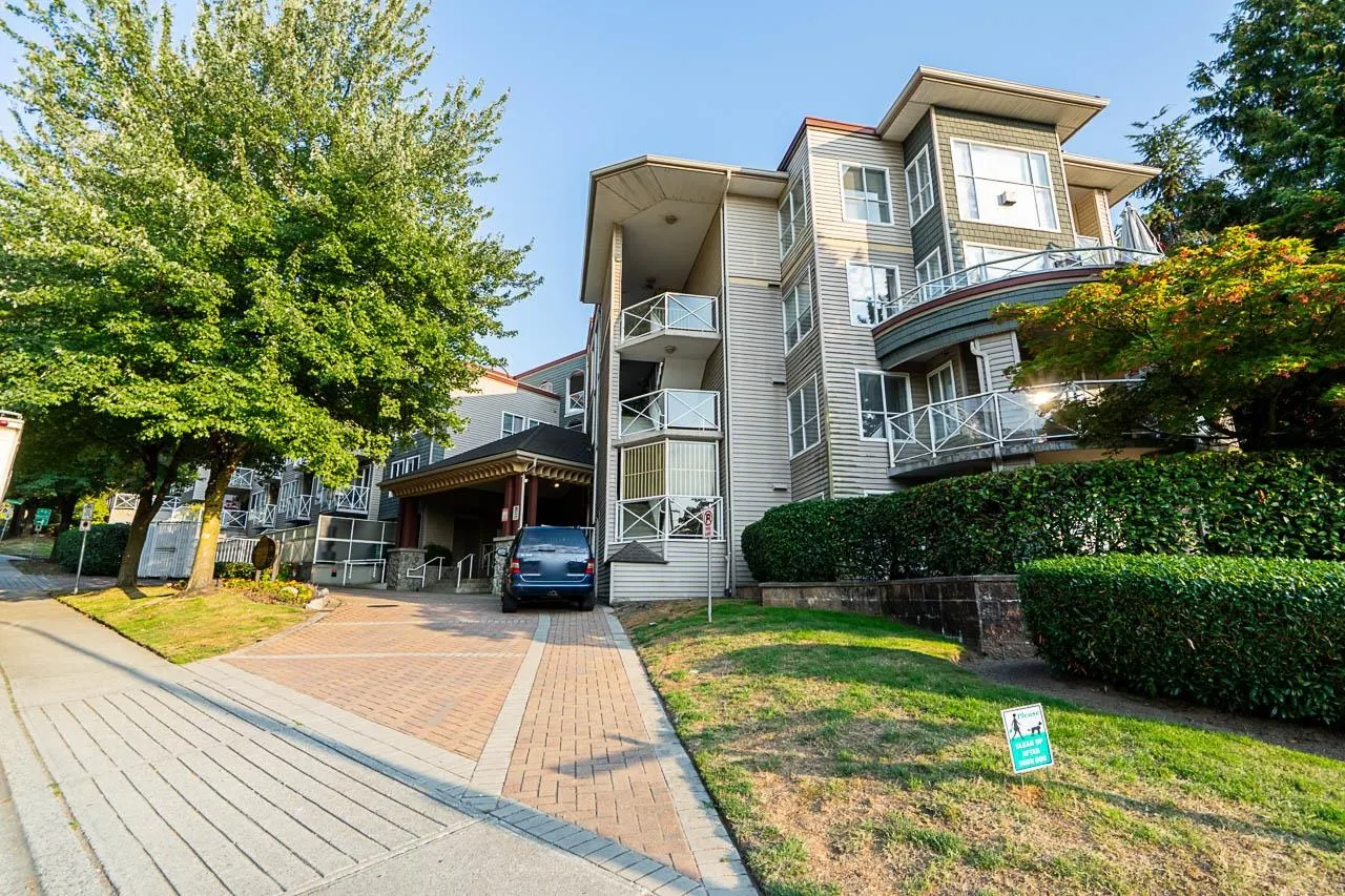 328 528 Rochester Avenue