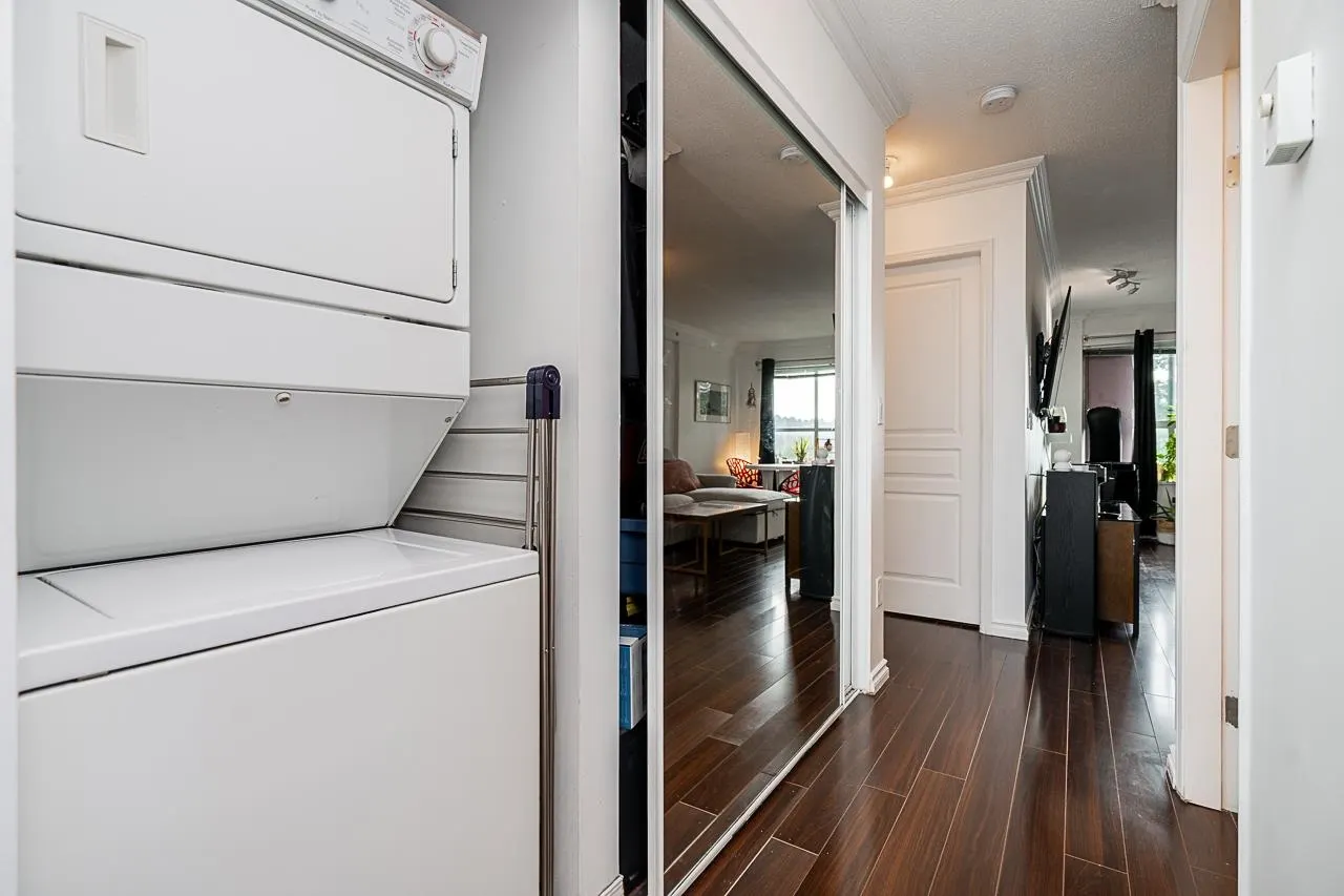 328 528 Rochester Avenue