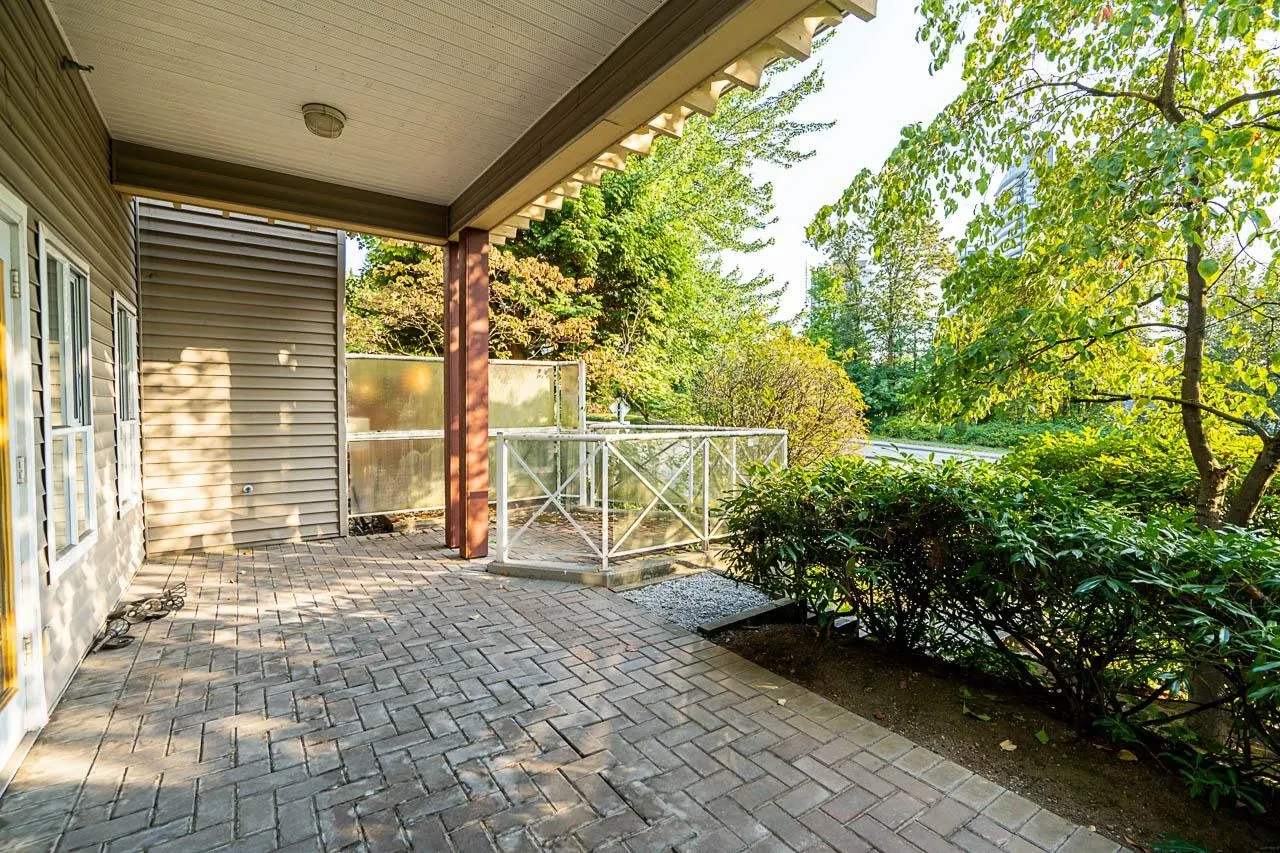 328 528 Rochester Avenue