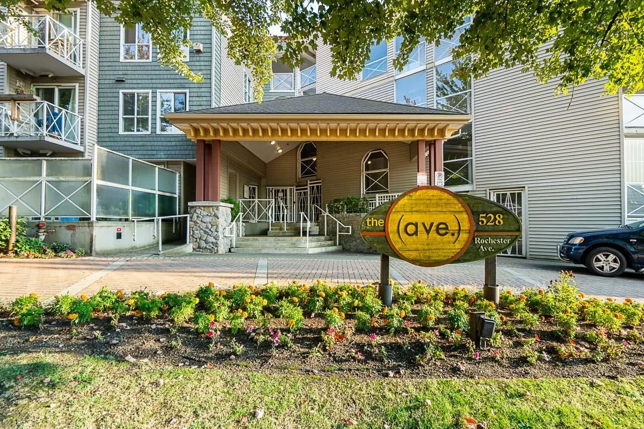 328 528 Rochester Avenue