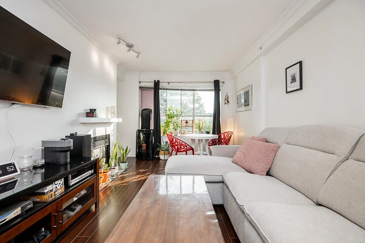 328 528 Rochester Avenue