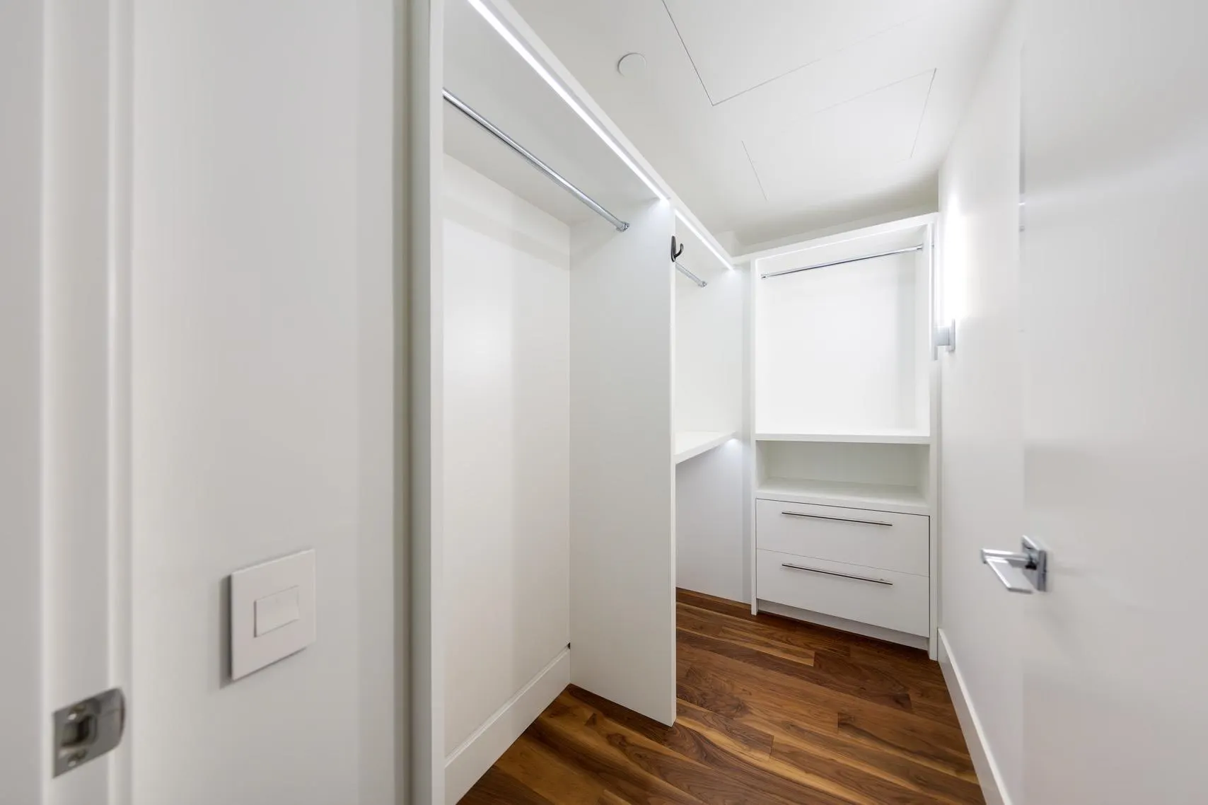 206 7428 Alberta Street