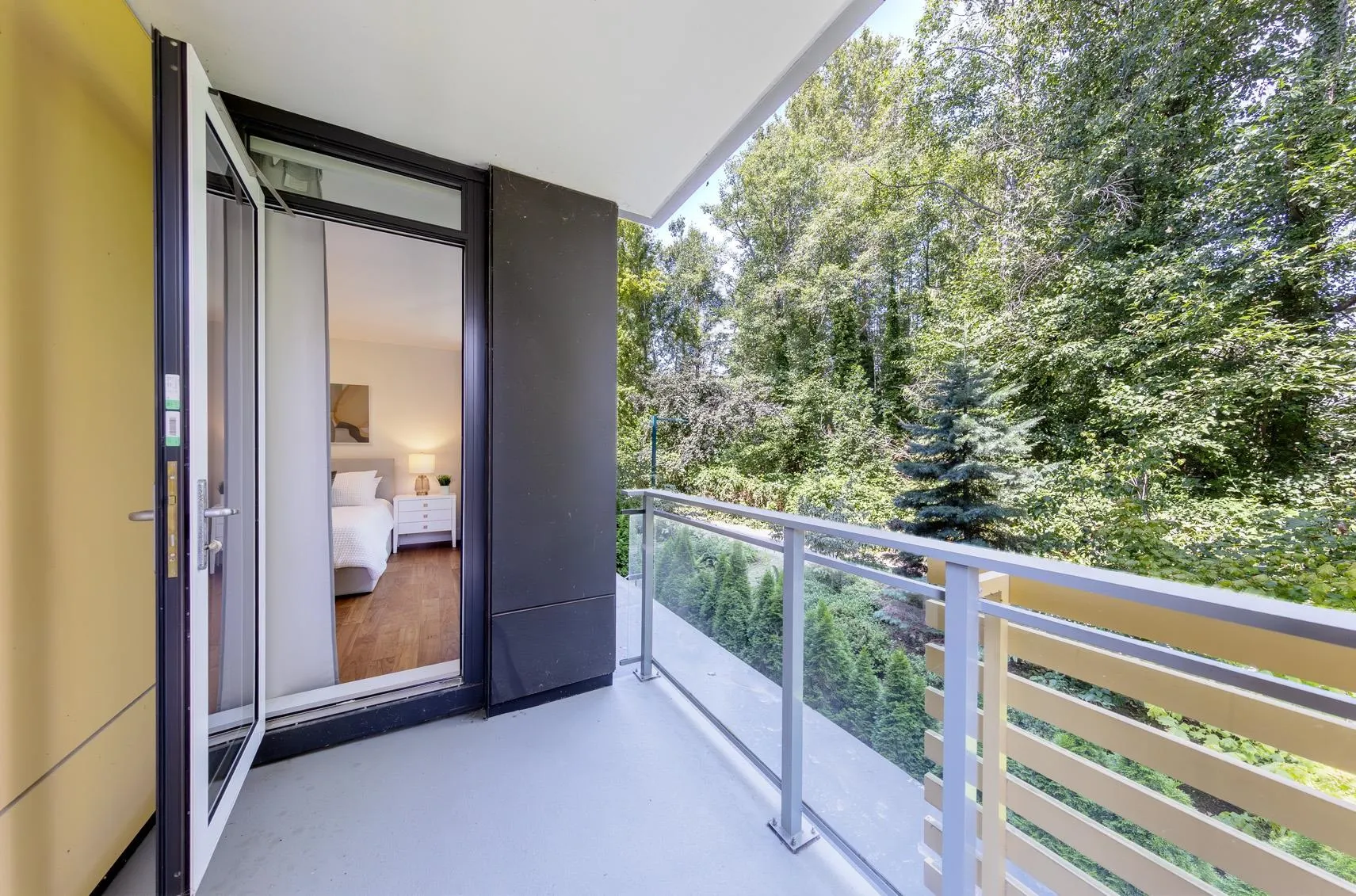 206 7428 Alberta Street