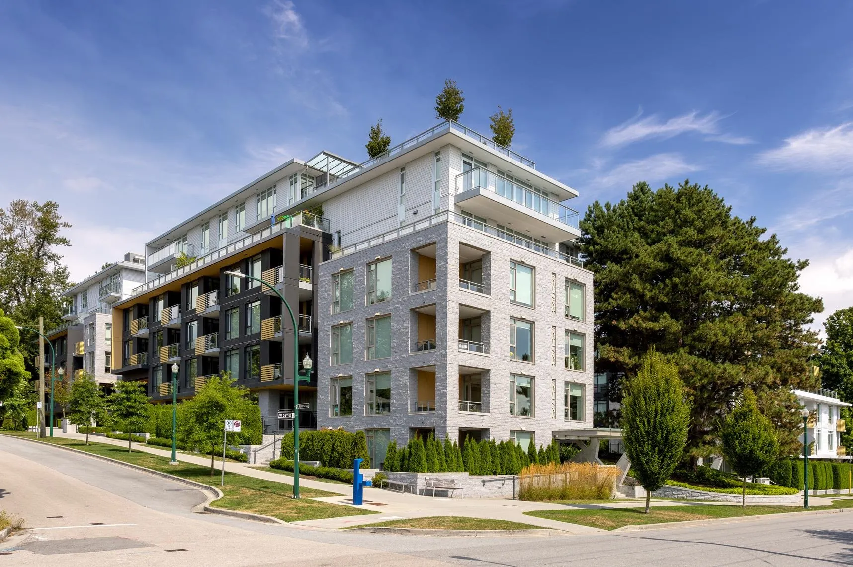 206 7428 Alberta Street