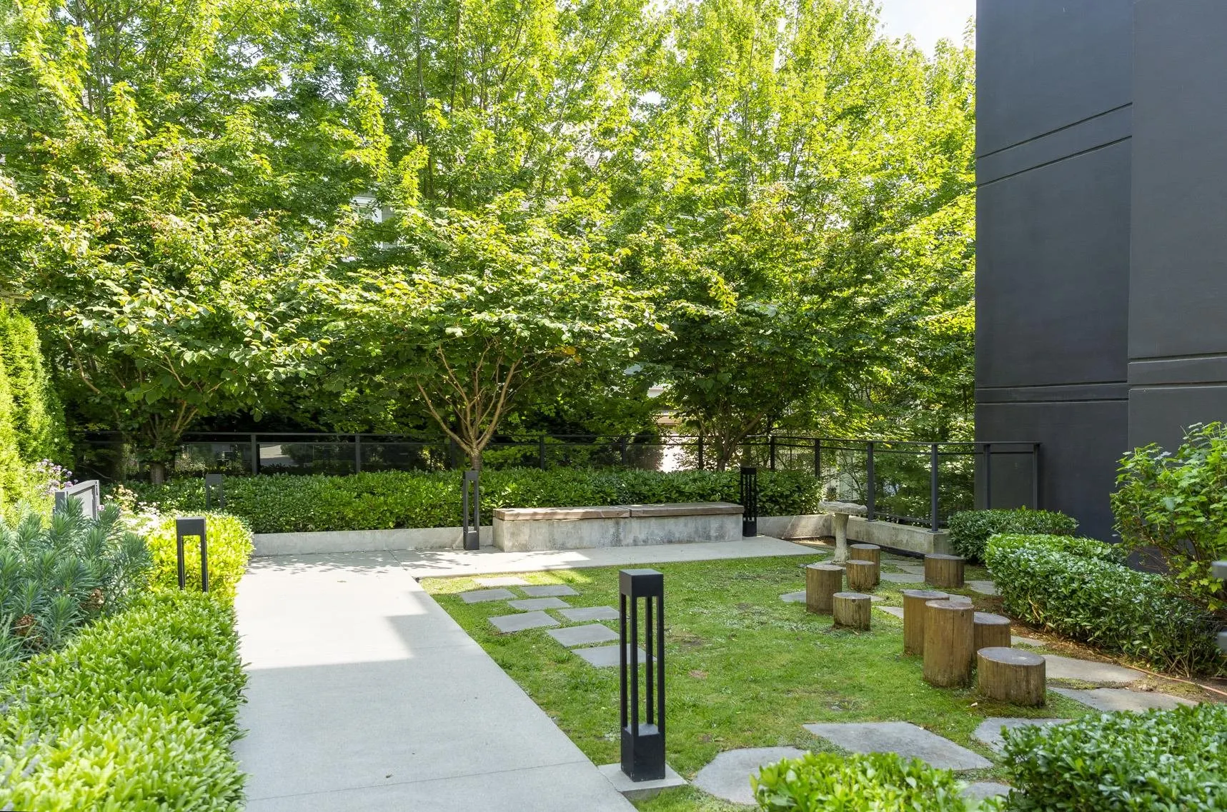 206 7428 Alberta Street