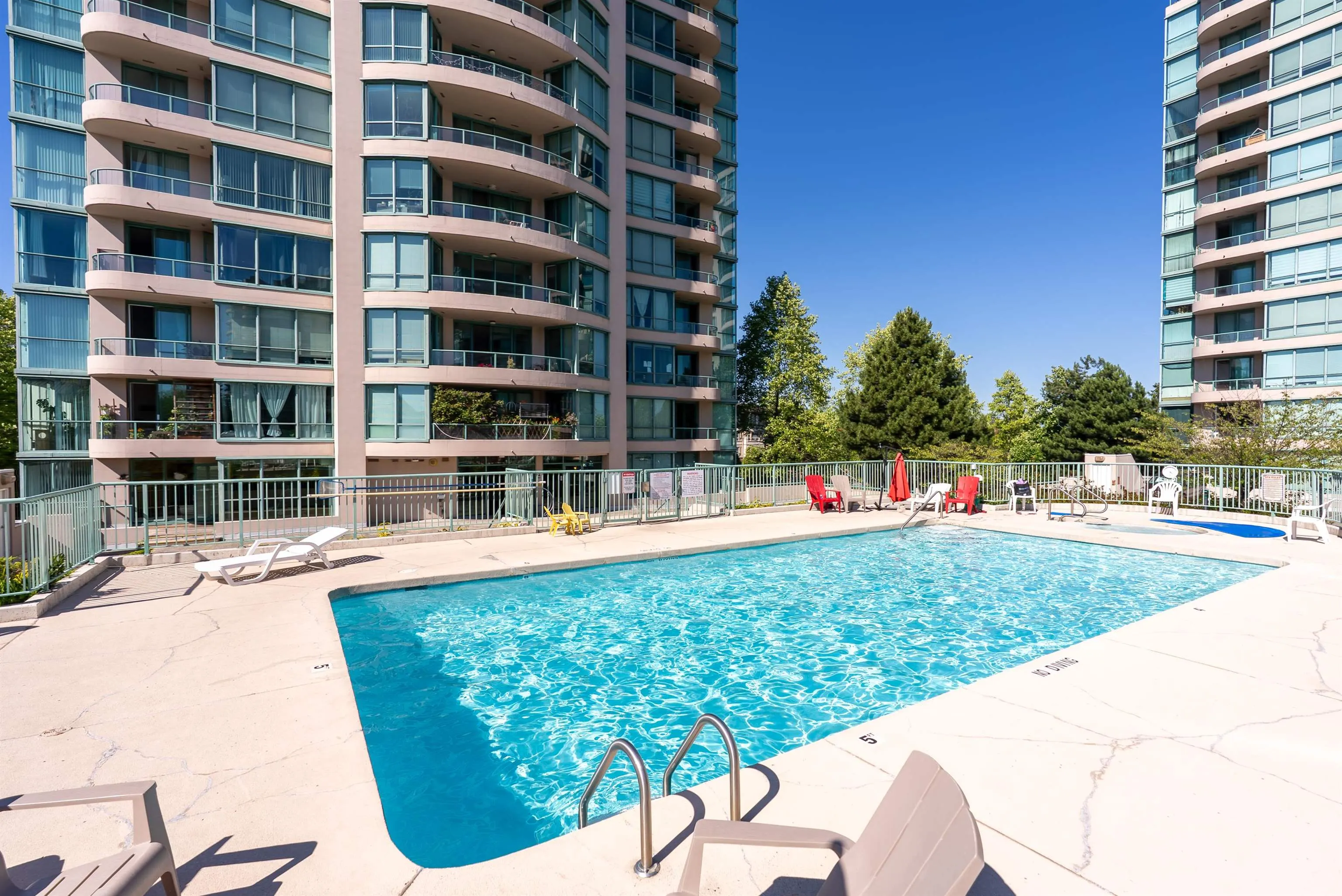 1501 8871 Lansdowne Road