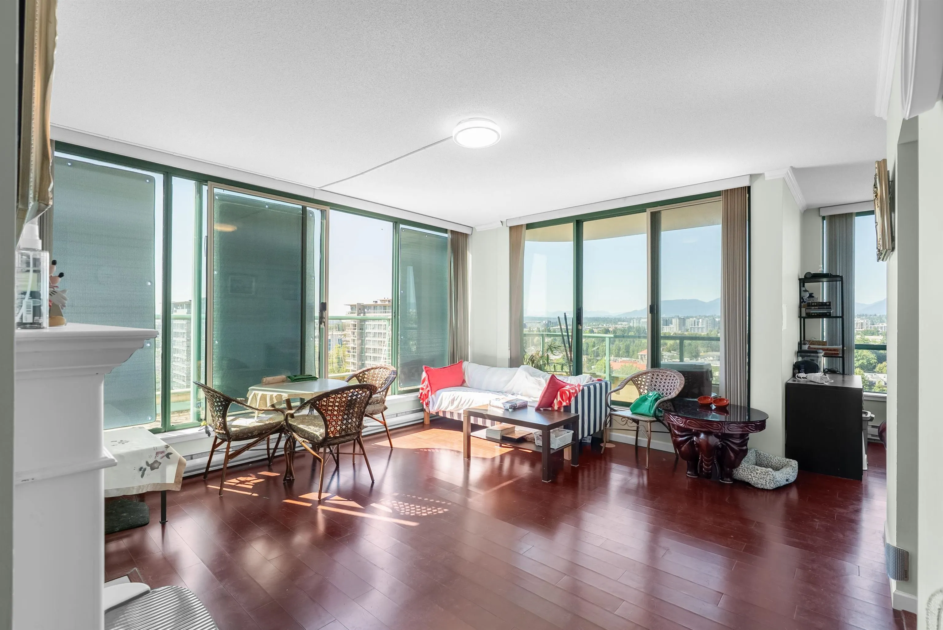 1501 8871 Lansdowne Road