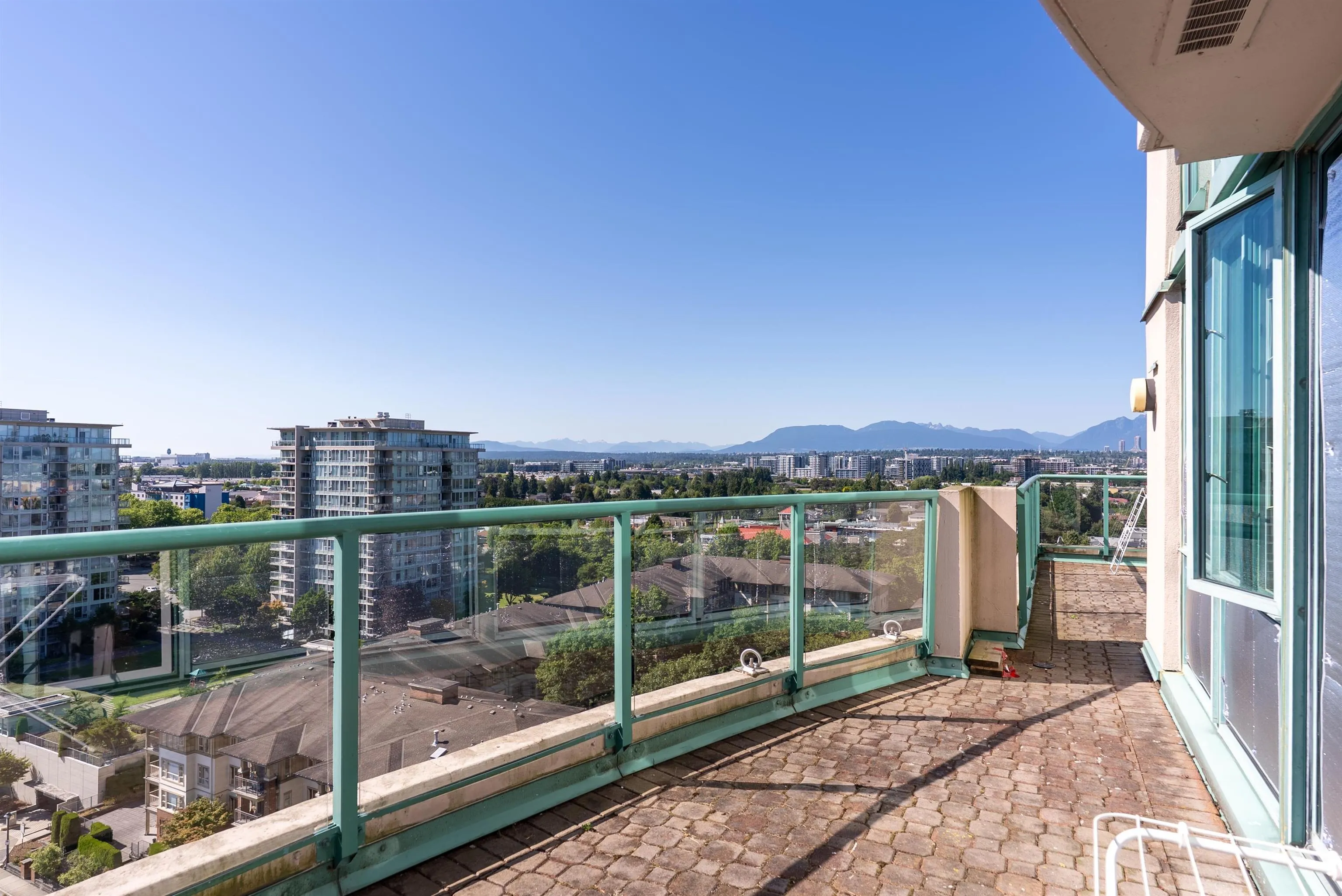 1501 8871 Lansdowne Road