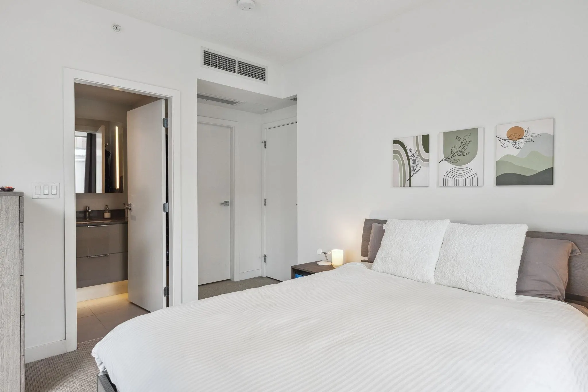 403 1471 Hunter Street